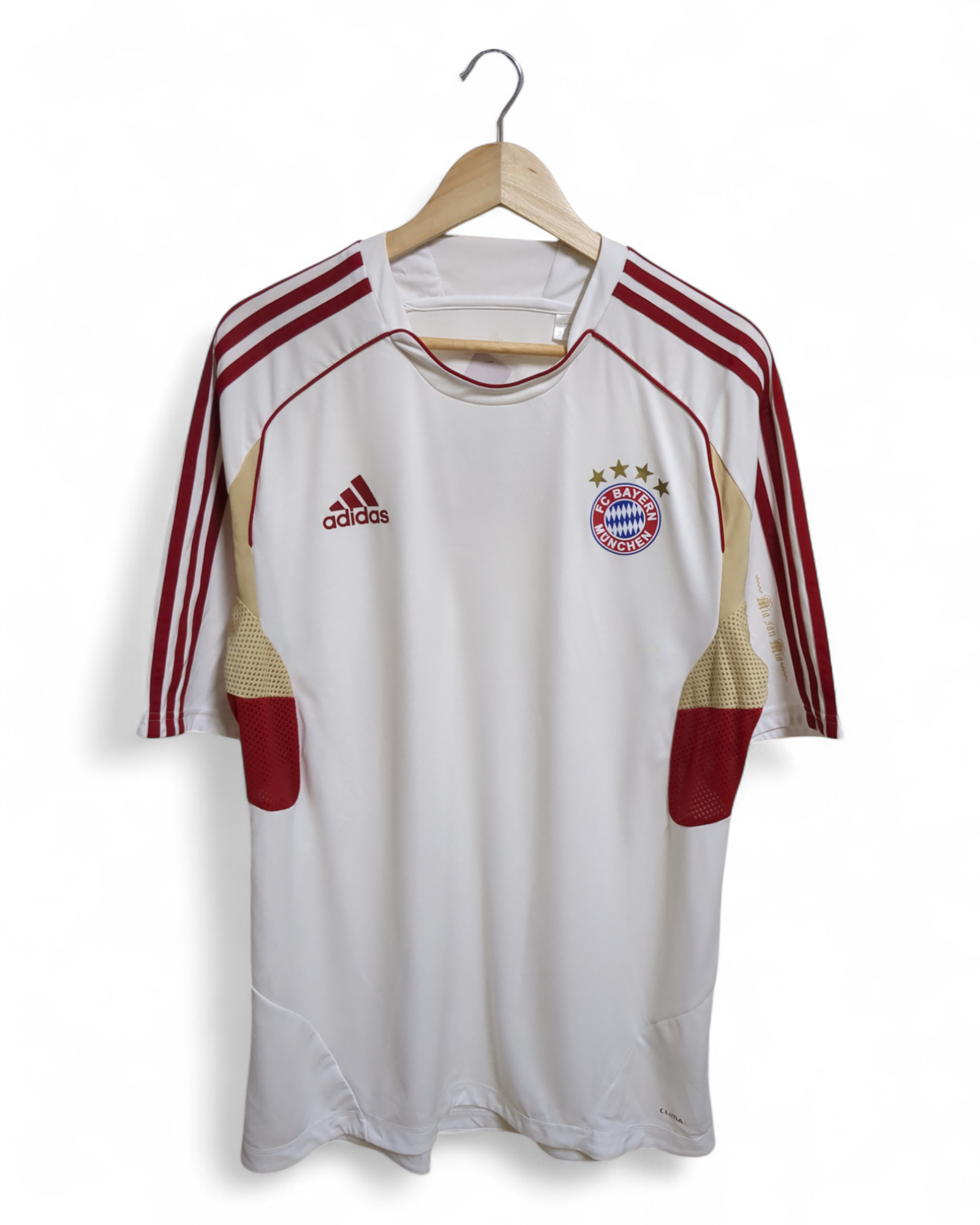 2011-12 Adidas Bayern Munich Training Shirt (L) – The Cold Hills