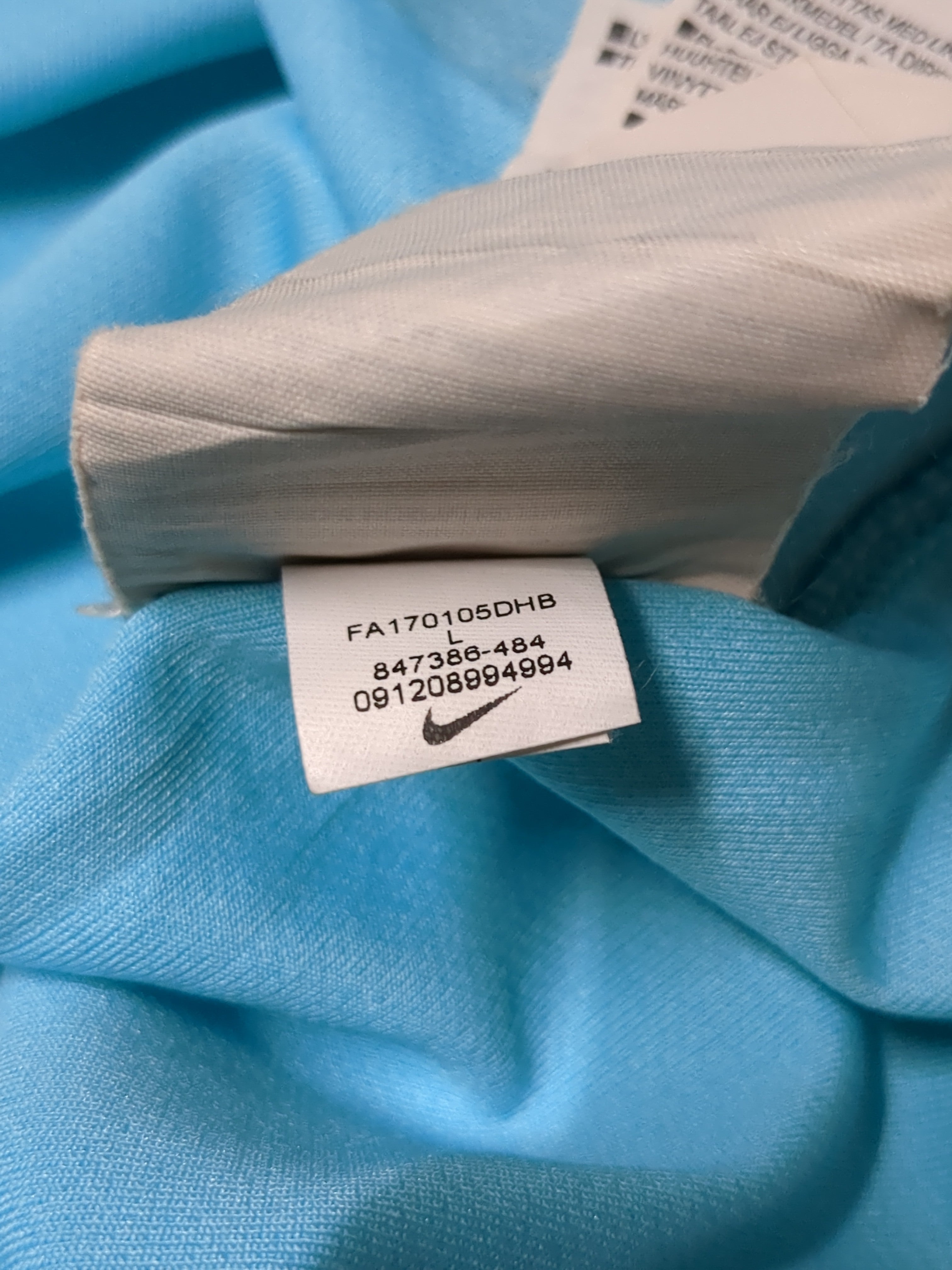 2017-18 Nike Barcelona Away Shirt - (S)