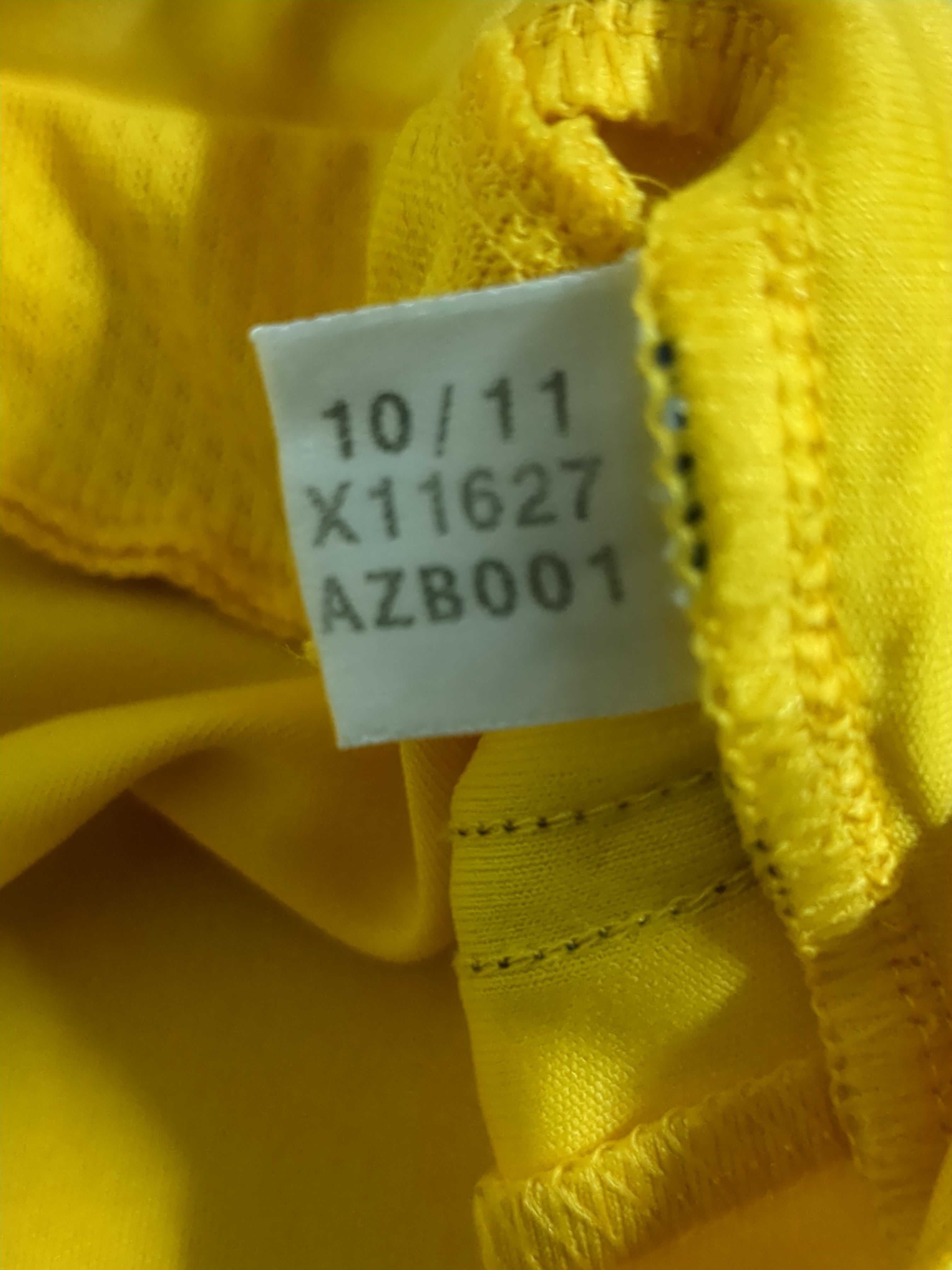 2011-13 Adidas Ukraine Home Shirt - (M)