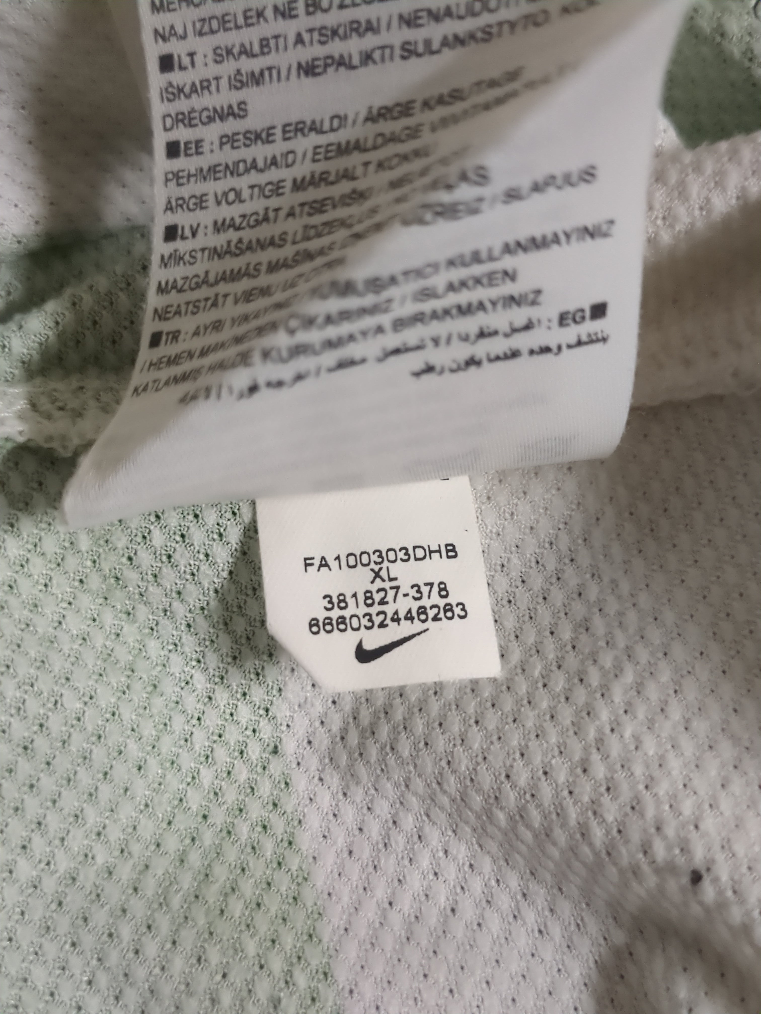 2010-11 Nike Celtic Home Shirt - (M)