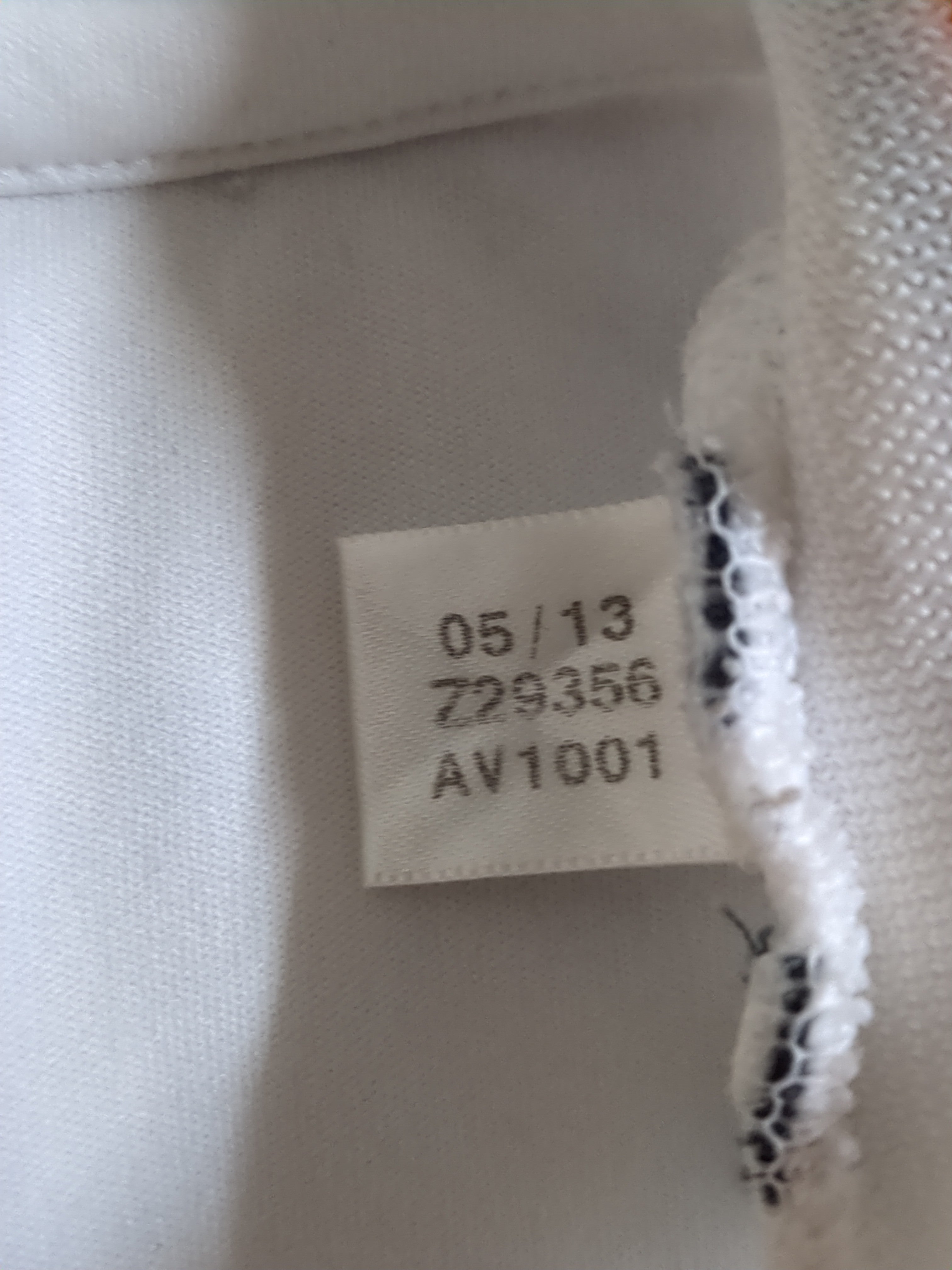 2013-14 Adidas Real Madrid Home Shirt - (L)
