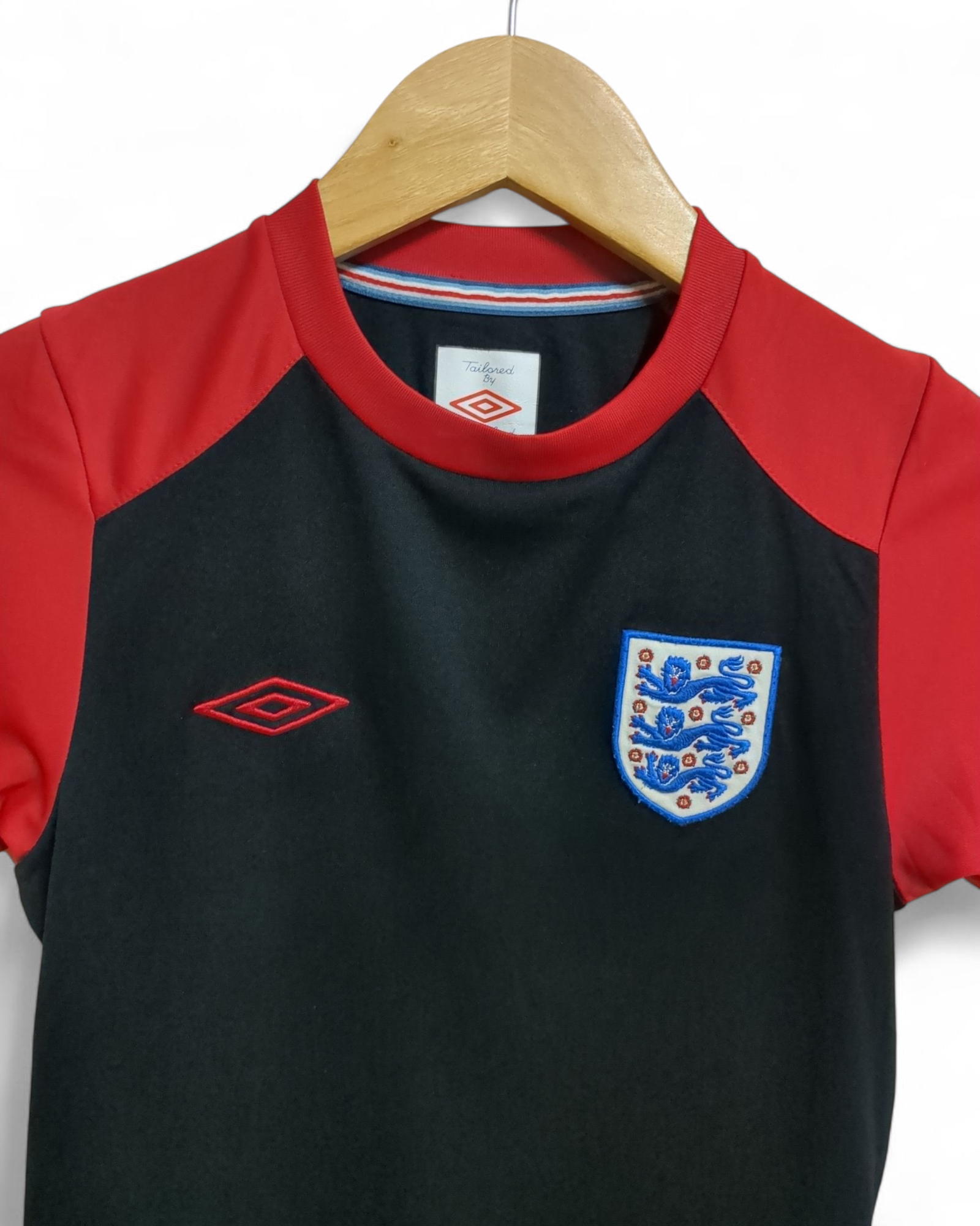 2010-11 Umbro England Training Shirt - (XS)