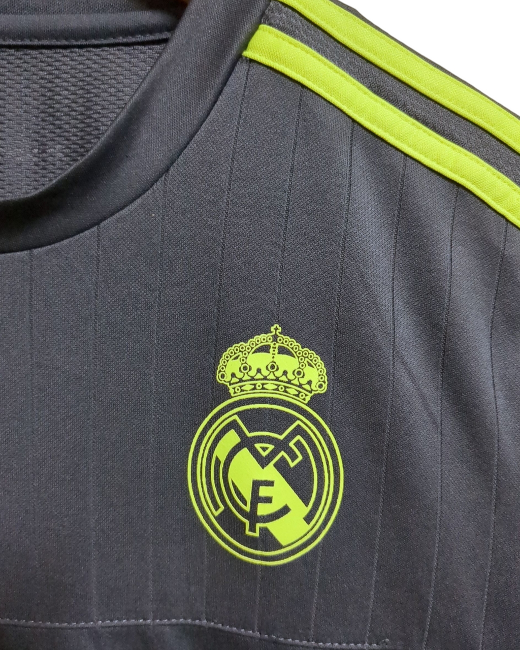 2016-17 Adidas Real Madrid Training Shirt  - (S)