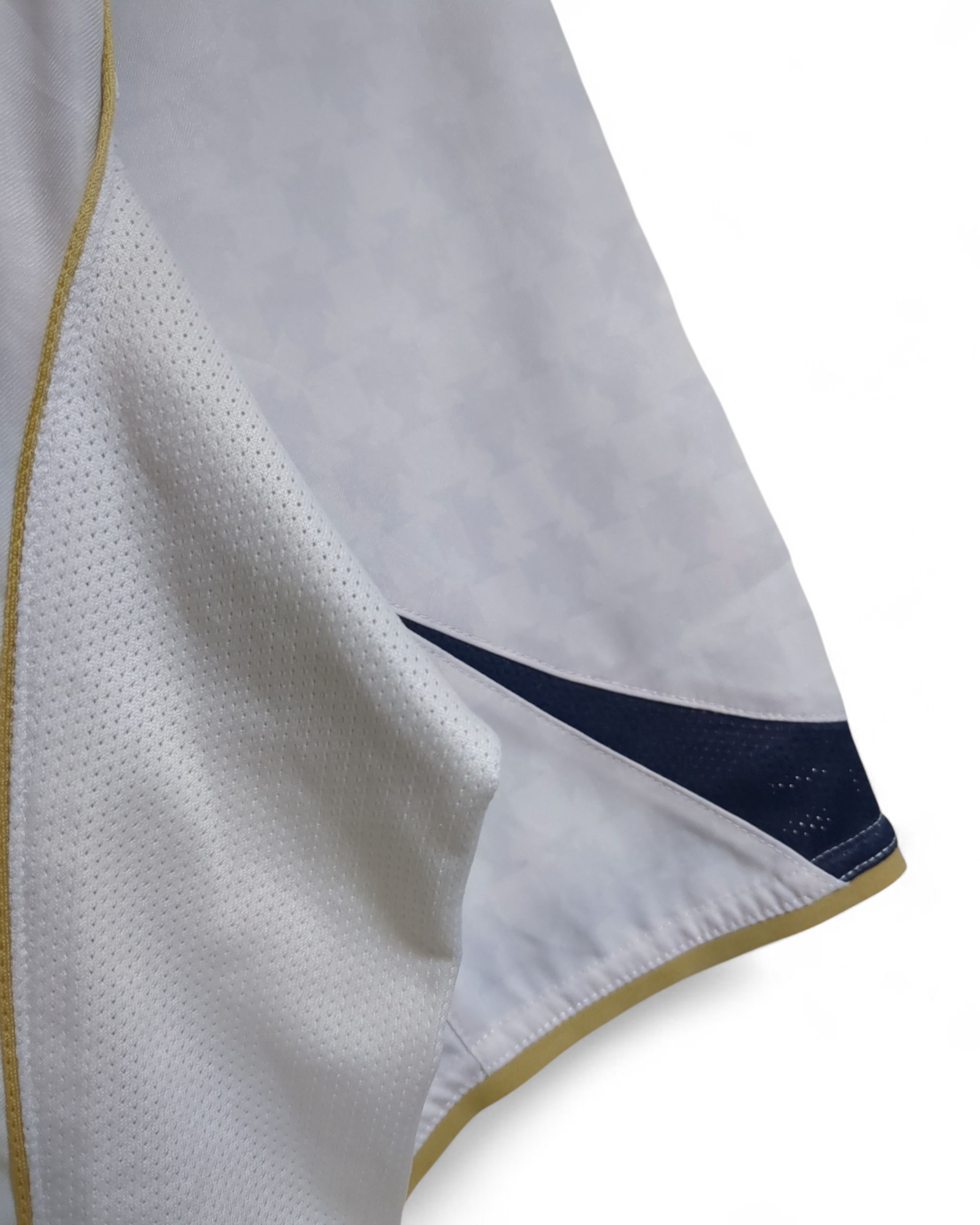 2004-06 Nike Portugal Away Shirt - (L)