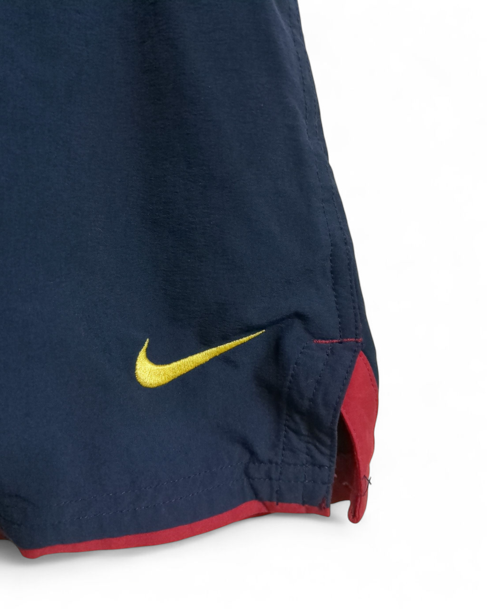 2000-01 Nike Barcelona Home Shorts - (W24 x L15)