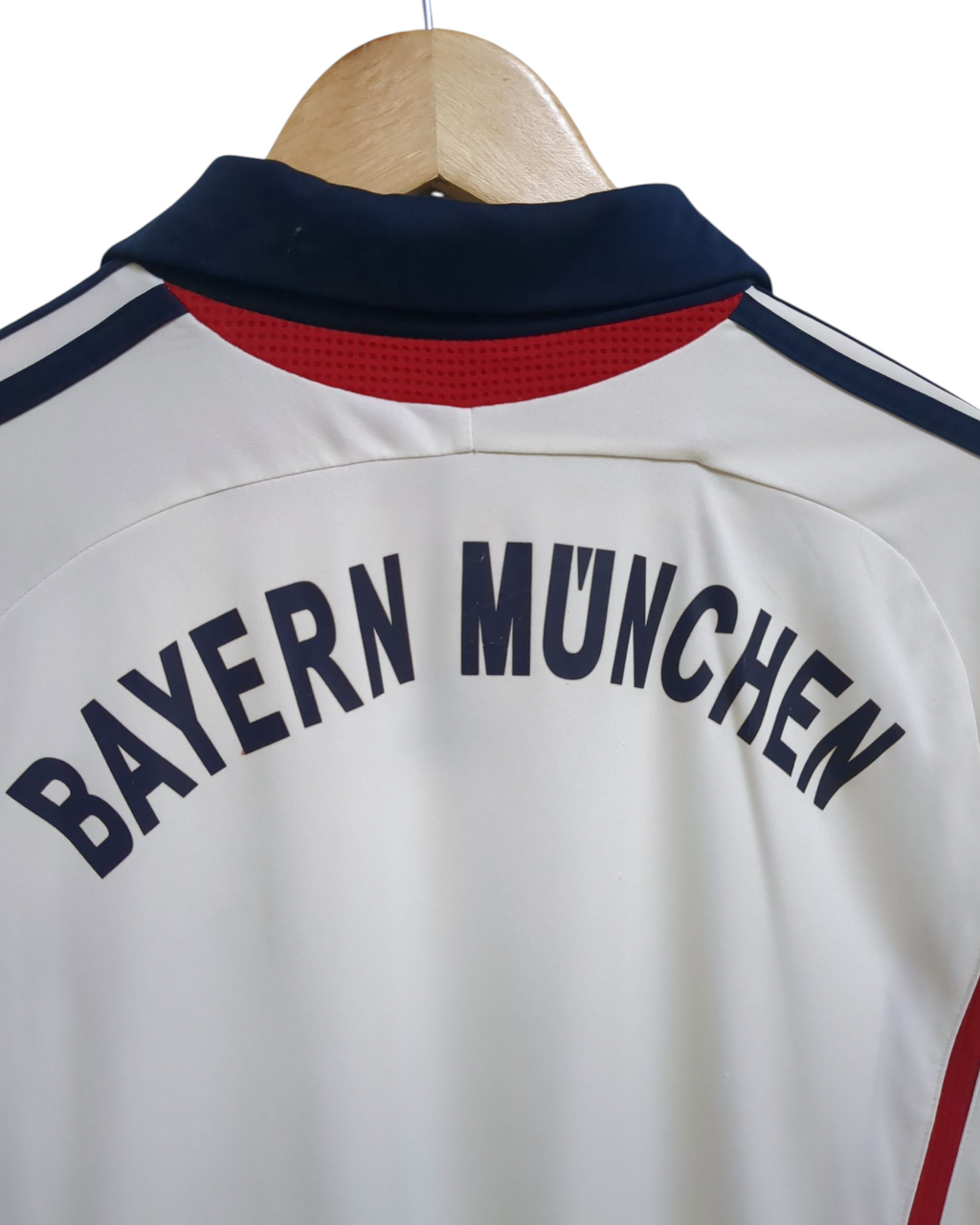 2006-07 Adidas Bayern Munich Away Shirt - (L)