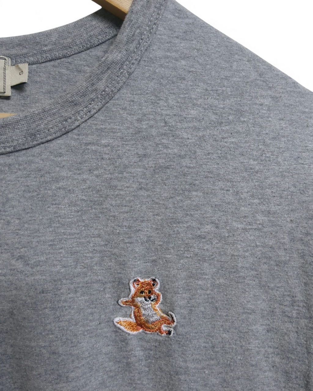 Maison Kitsune Chillax Fox Tee - (S)