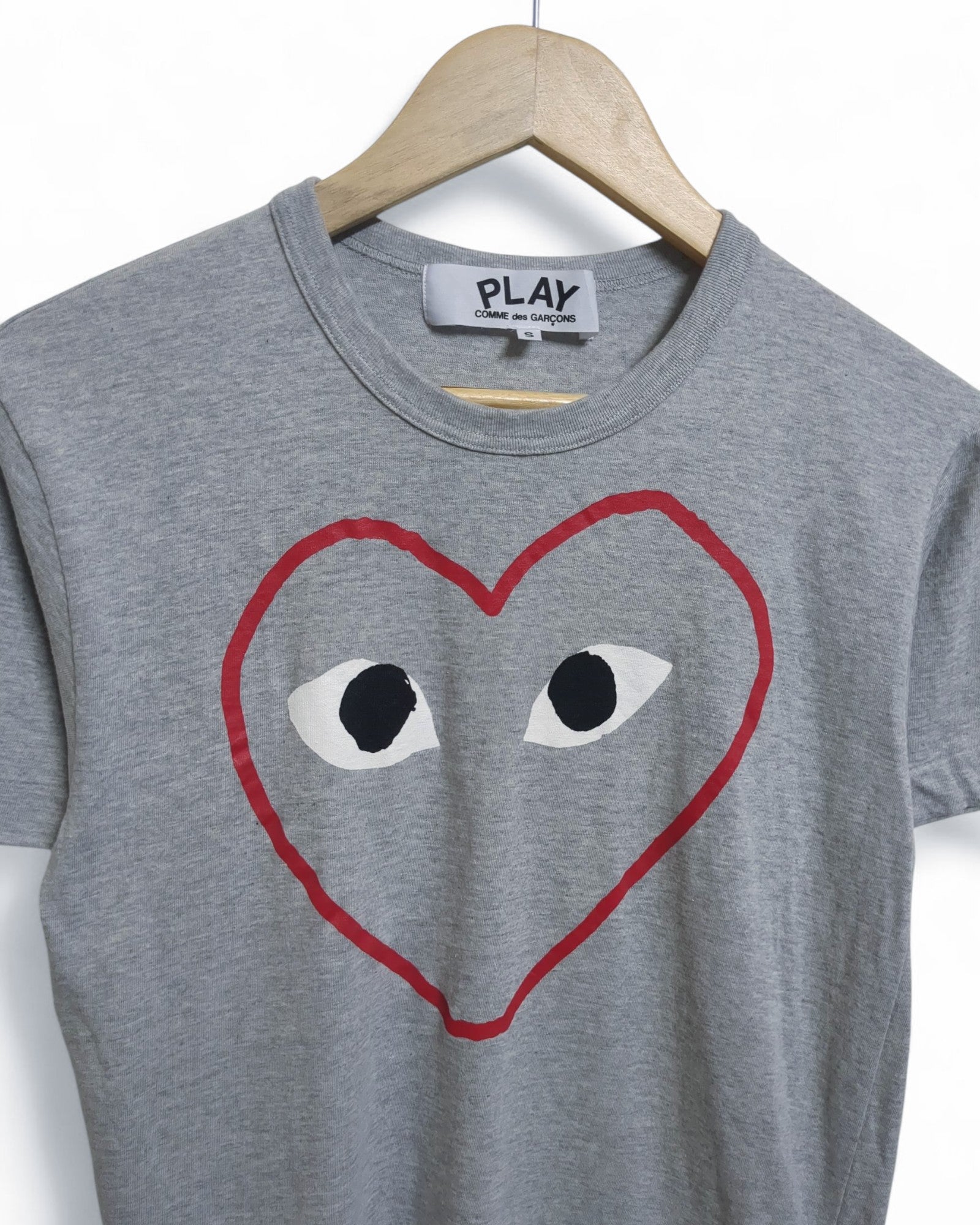 Comme Des Garcon Play Logo Tee - (S)