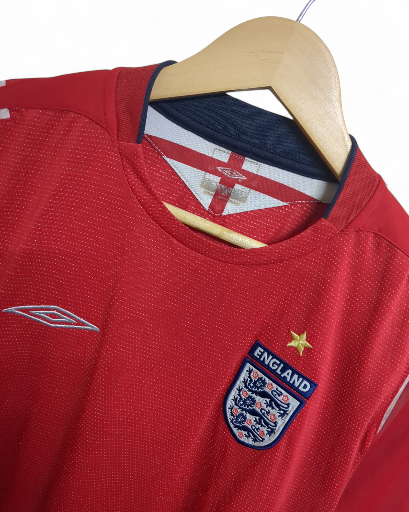 2004-06 Umbro England Away Shirt - (L)