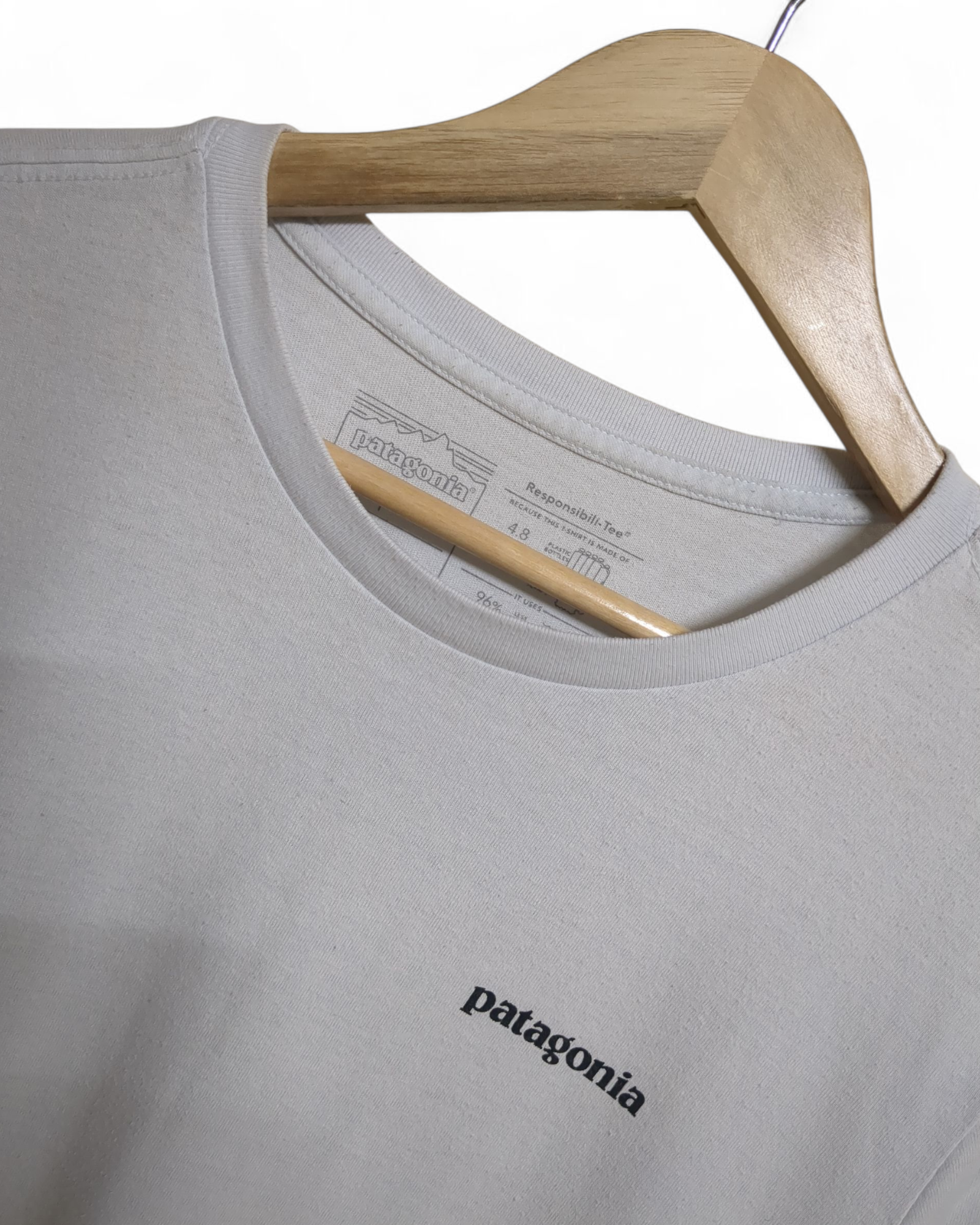 Patagonia P-6 Logo Responsibili Tee - (L)