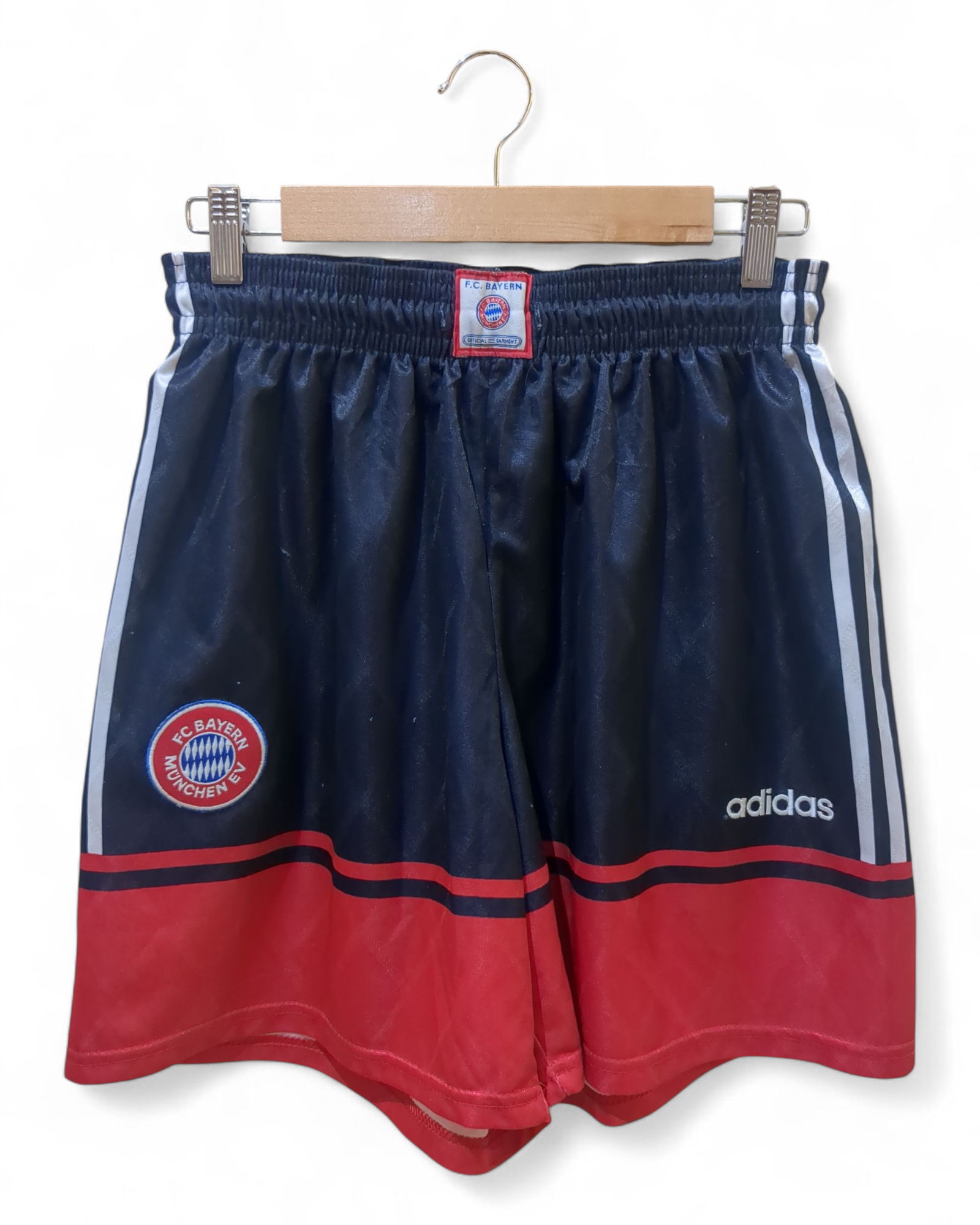 1997-99 Adidas Bayern Munich Home Shirt #14 Basler with Shorts - (L)