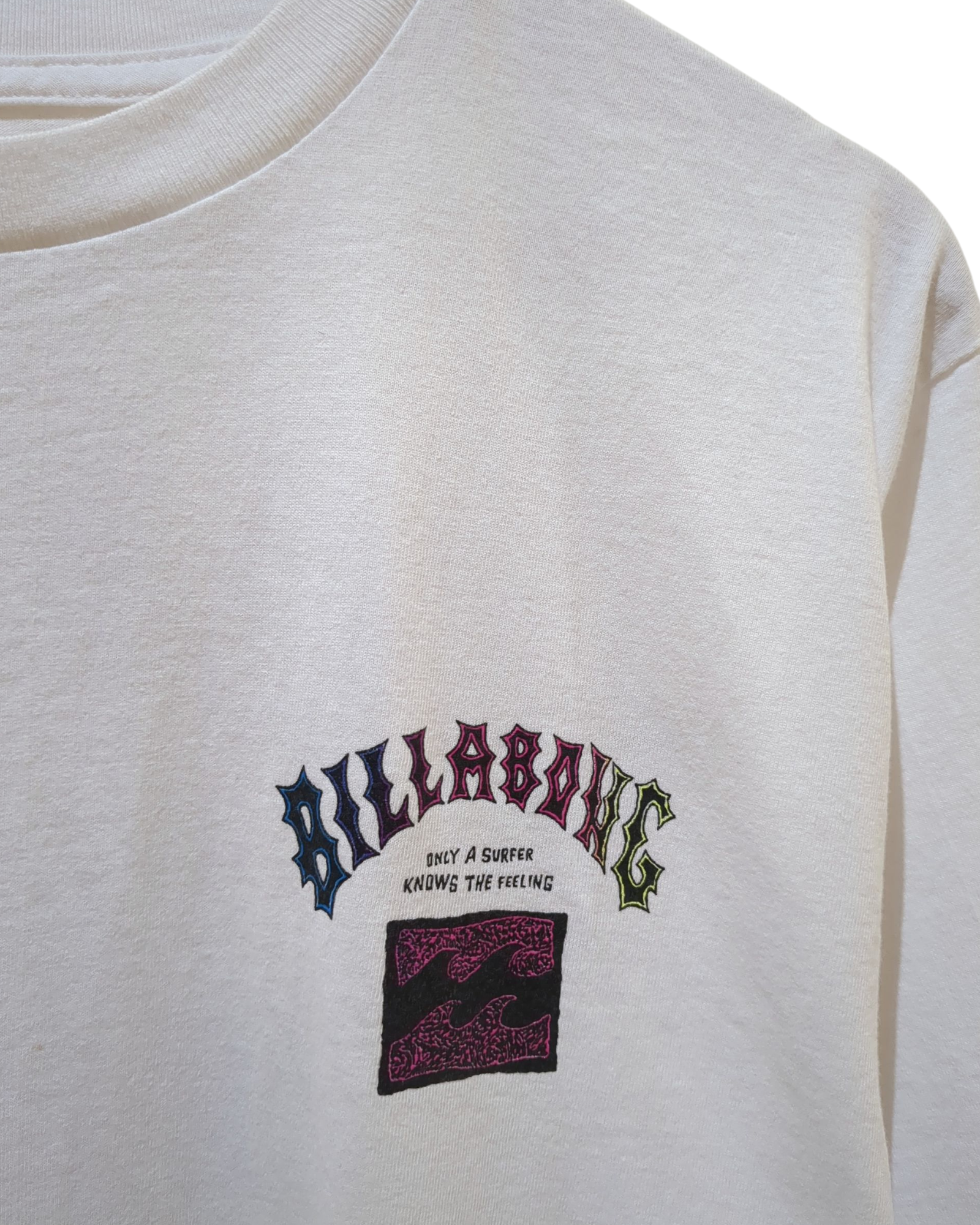 Billabong Surfer Graphic Tee w Tags - (L)