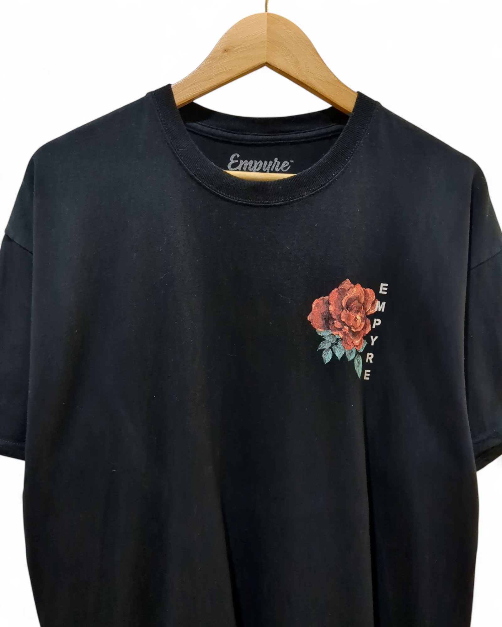 Empyre Rose Kanji Graphic Tee - (XL)