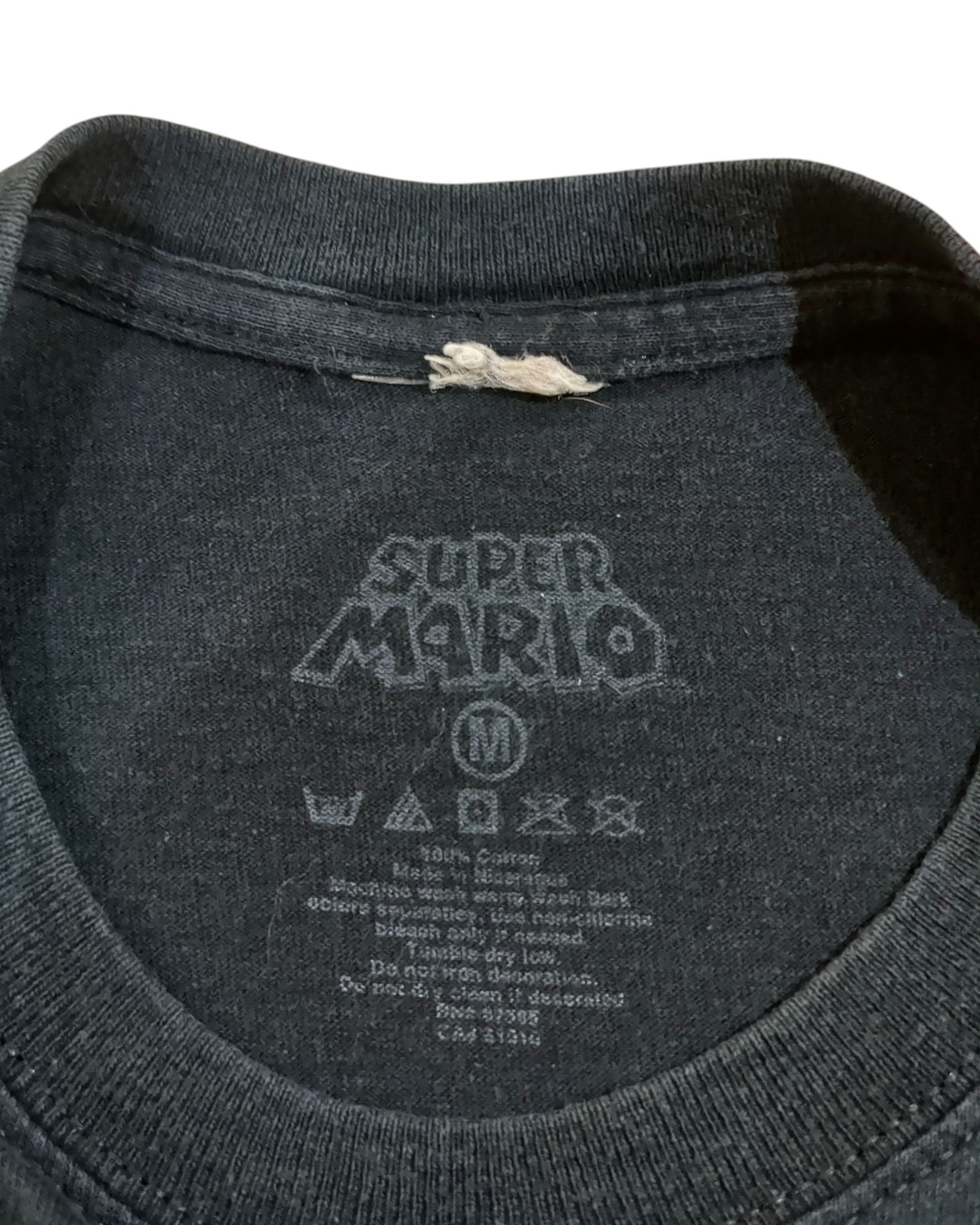 Super Mario Bros World Group Tee - (M)