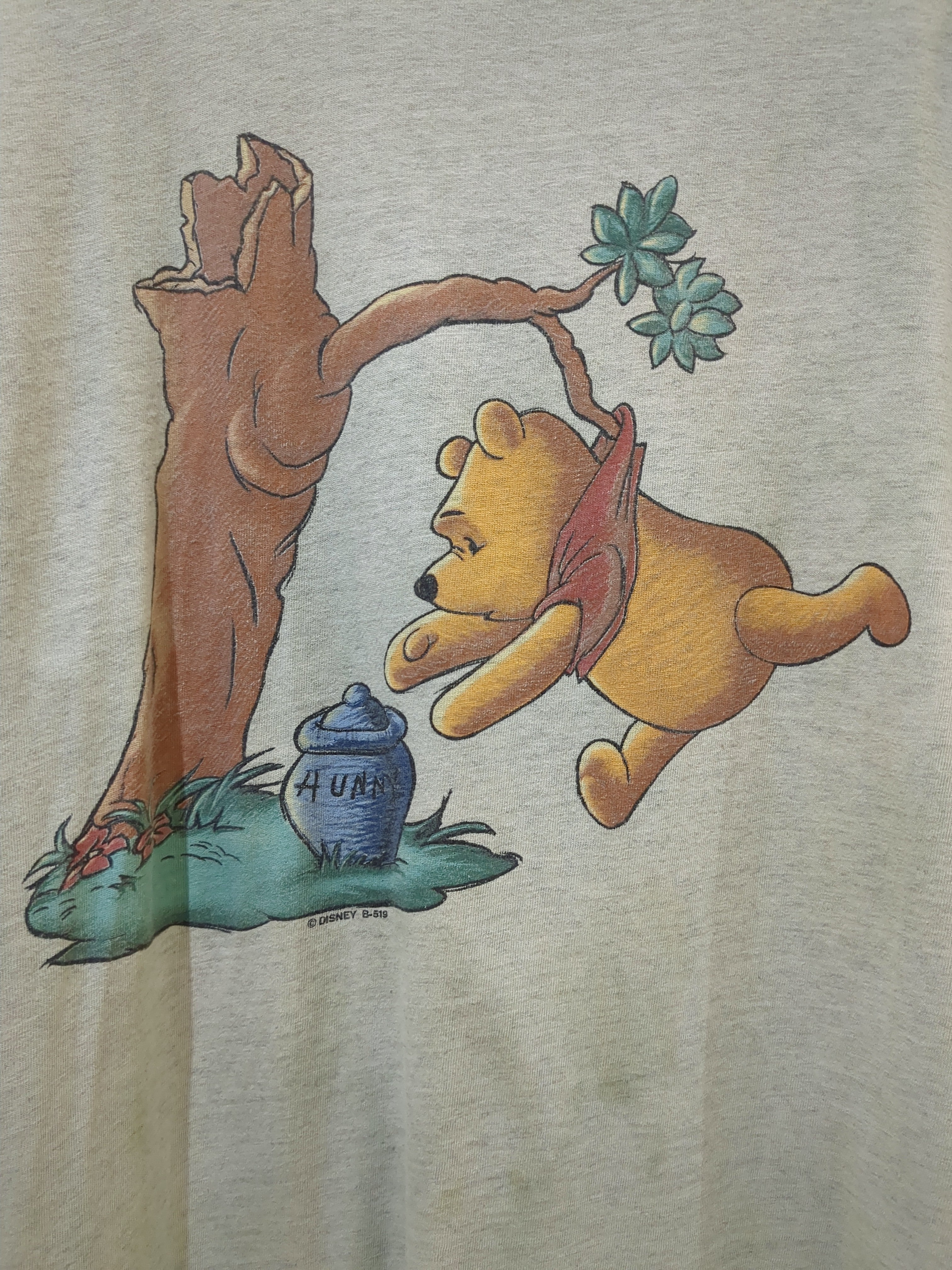 Vintage 1998 Winnie The Pooh Graphic Tee - (XL)