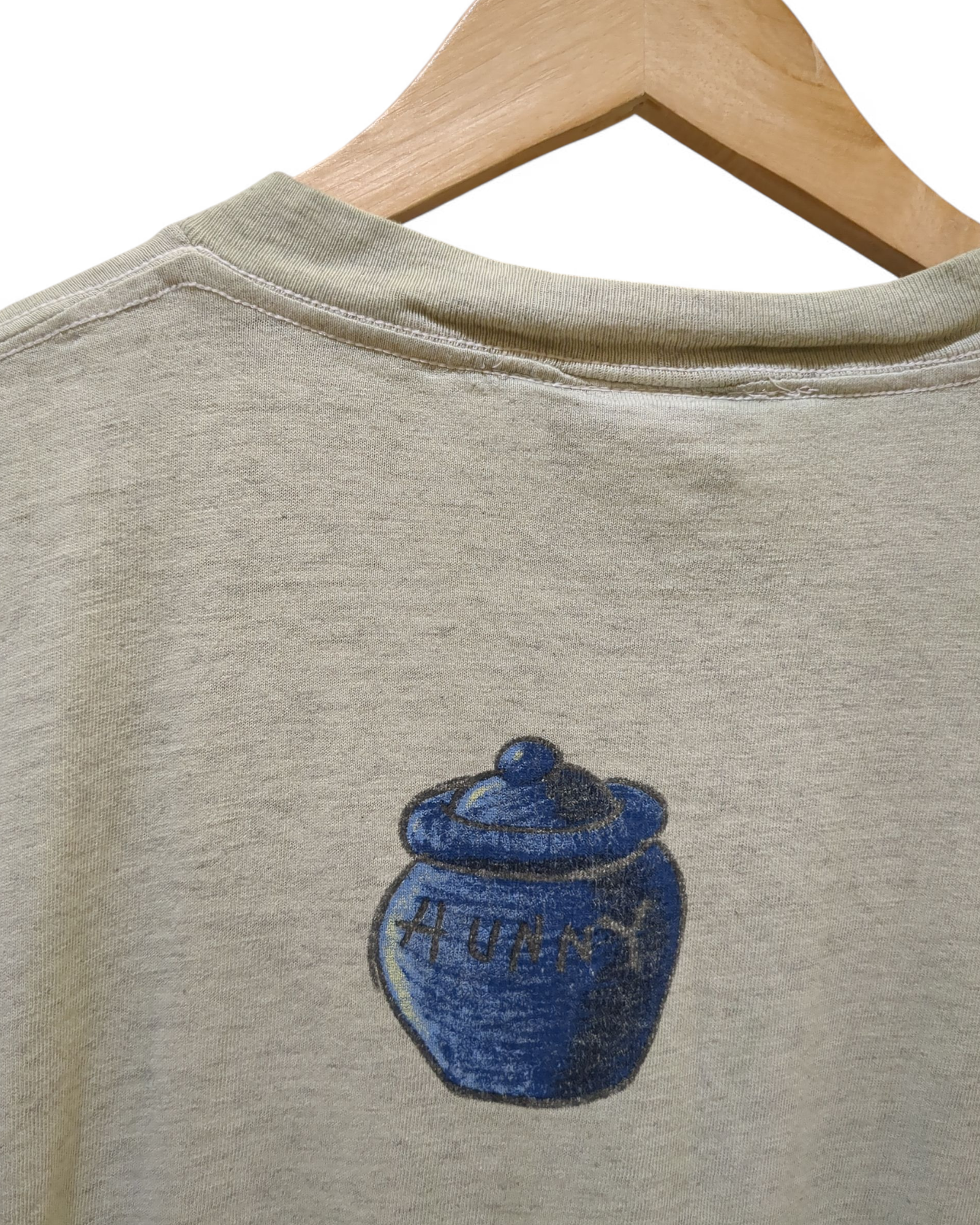 Vintage 1998 Winnie The Pooh Graphic Tee - (XL)