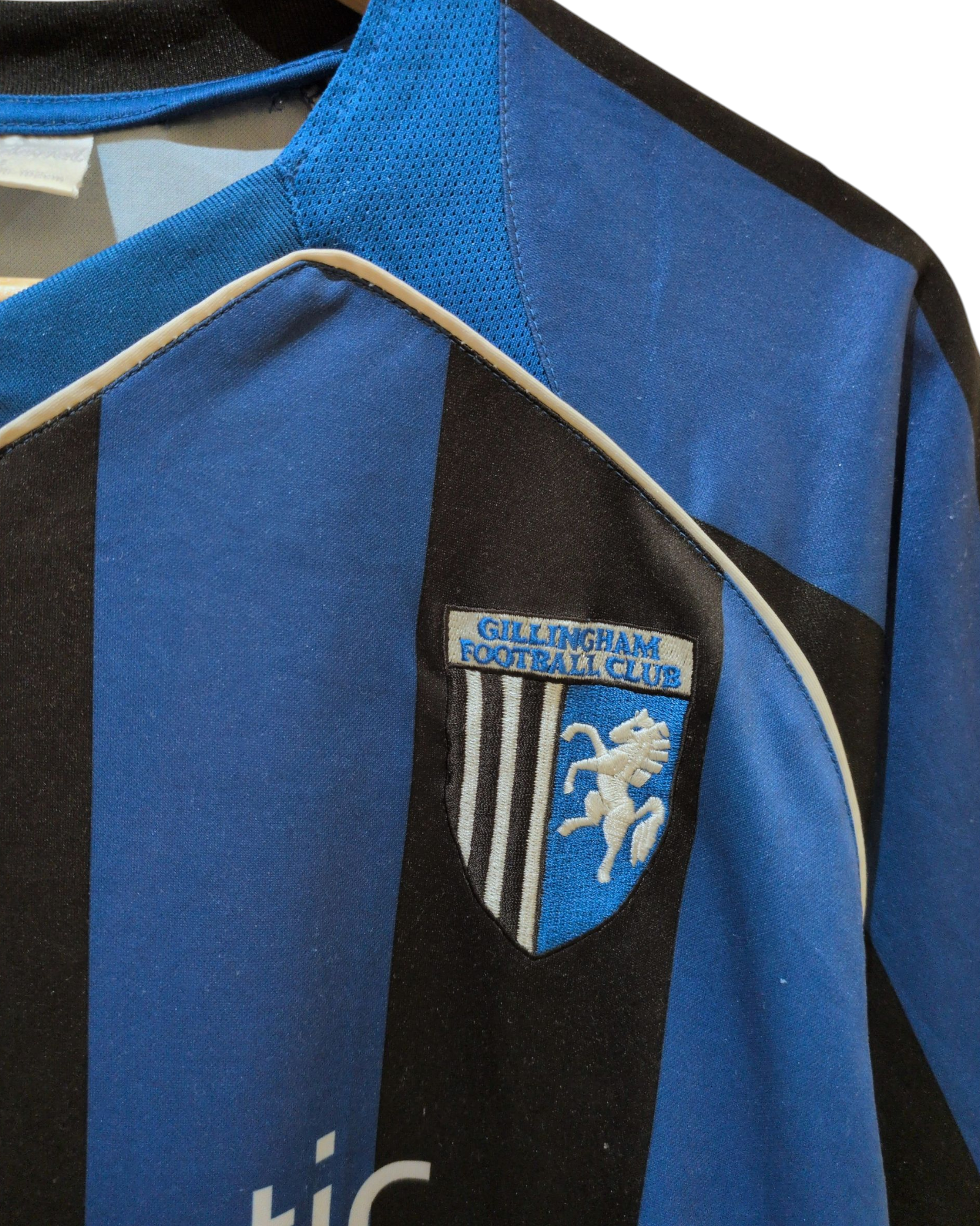 2010-11 Vandanel Gillingham Home Shirt #27 Akinfenwa - (M)