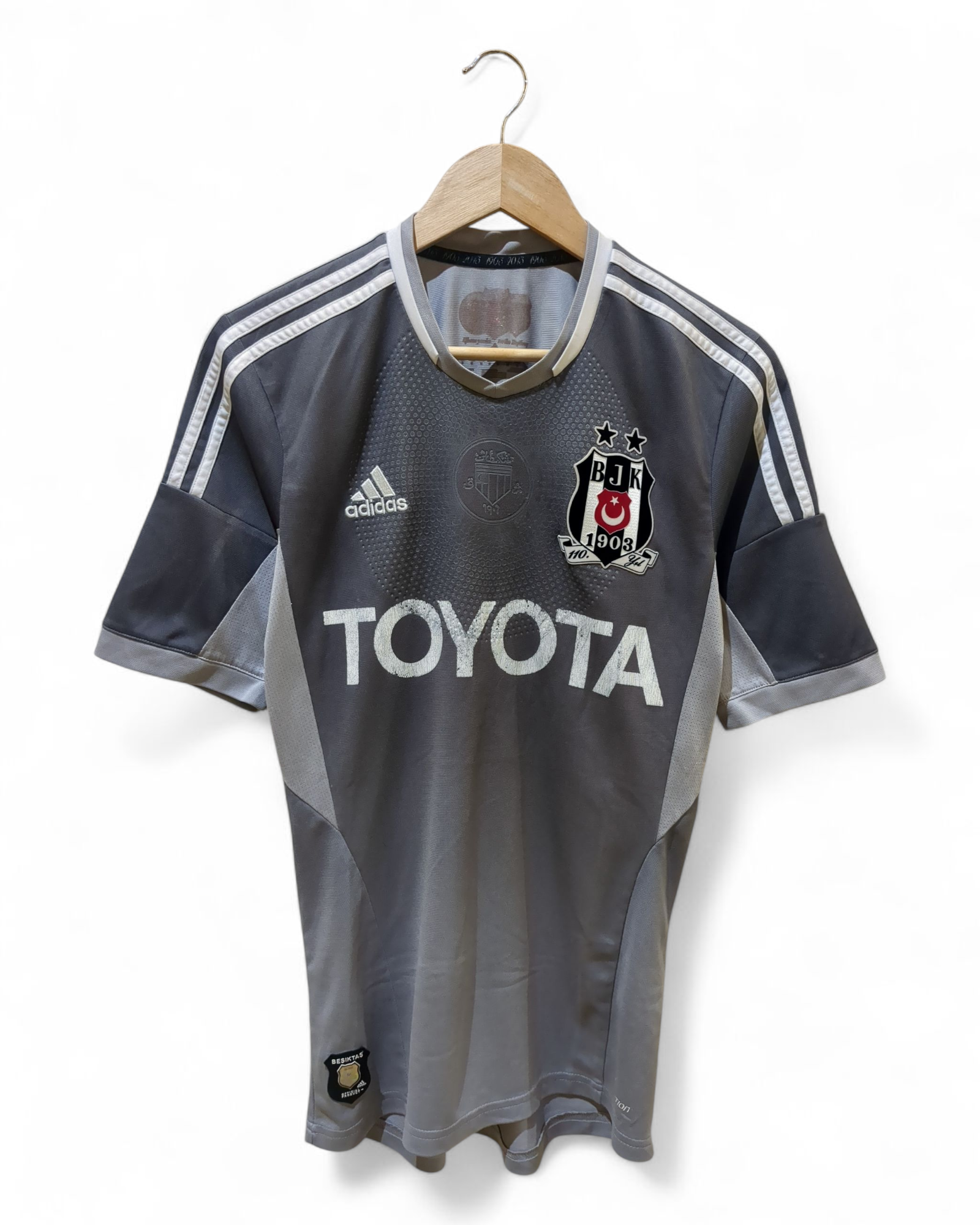 2013-14 Adidas Besiktas '110 yil' Formotion Third Shirt - (M)