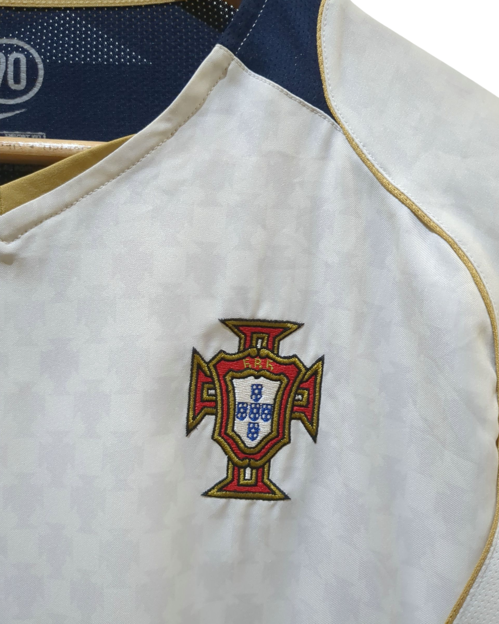 2004-06 Nike Portugal Away Shirt - (M)