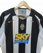 2004-05 Nike Juventus Home Shirt - (L)