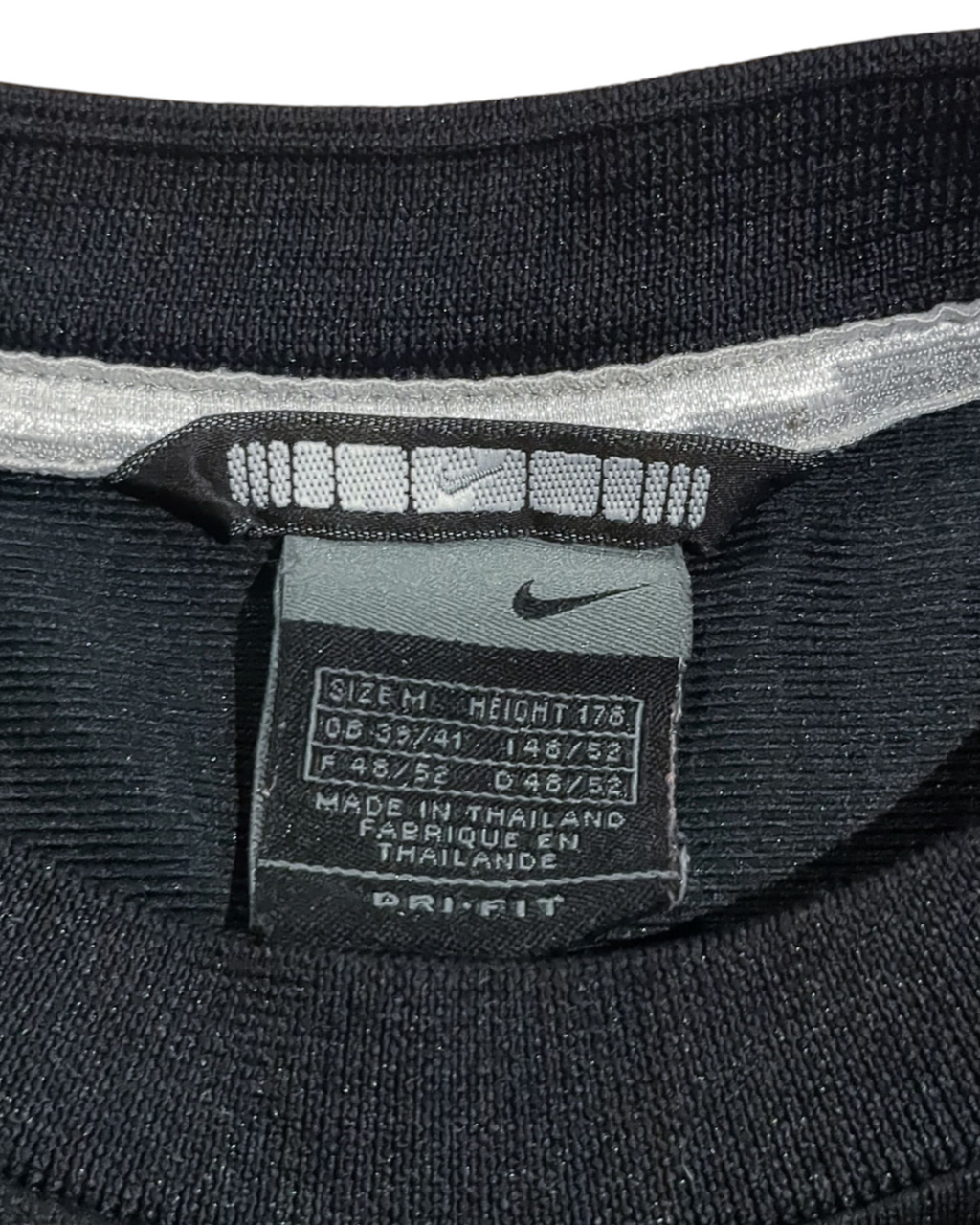 2002-03 Nike Manchester United Training Shirt - (M)