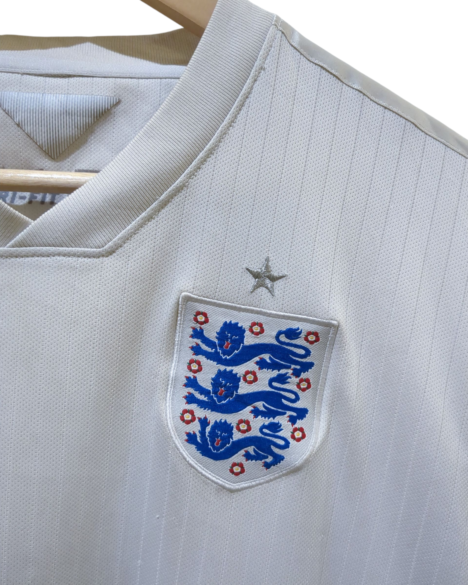 2014-15 England Nike Home Shirt #4 Gerrard - (L)