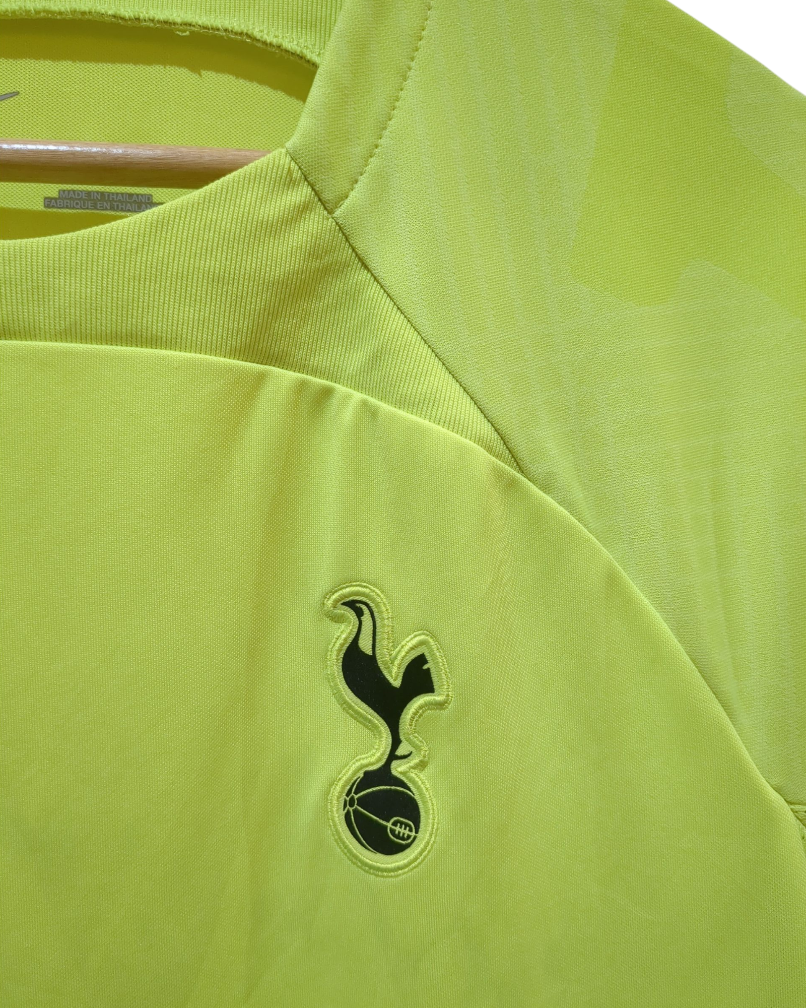 2022-23 Tottenham Nike Training Shirt - (L)