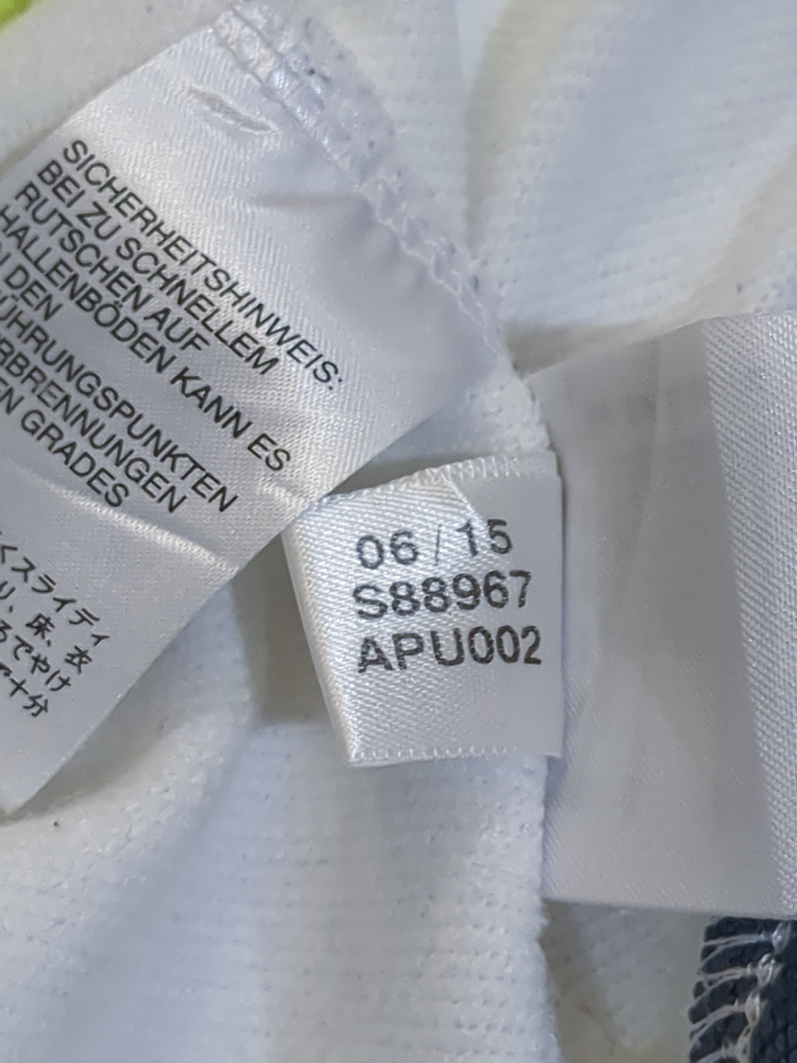 2015-16 Adidas Real Madrid Training Top - (S)