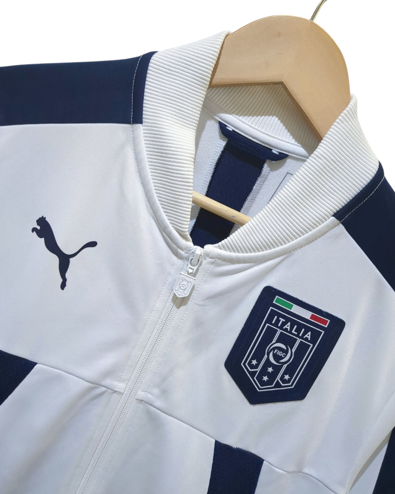 2016-17 Puma Italy Stadium Vent Thermo-R Jacket - (M)