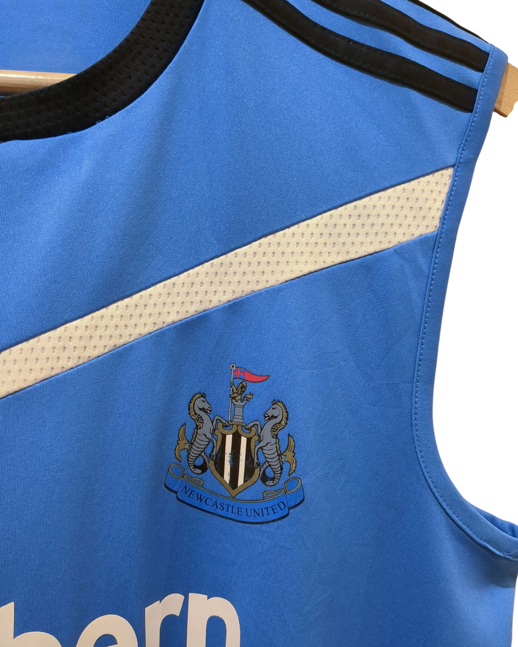 2009-10 Adidas Newcastle Training Vest - (M)