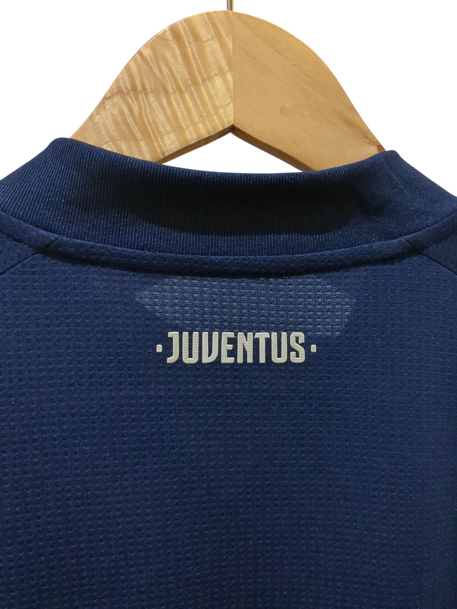 2020-21 Juventus Adidas Women's Authentic Away Shirt - (M)