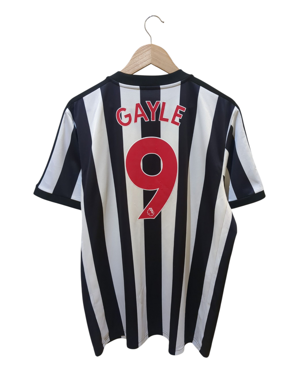 2017-18 Puma Newcastle Home Shirt #9 Gayle - (L)