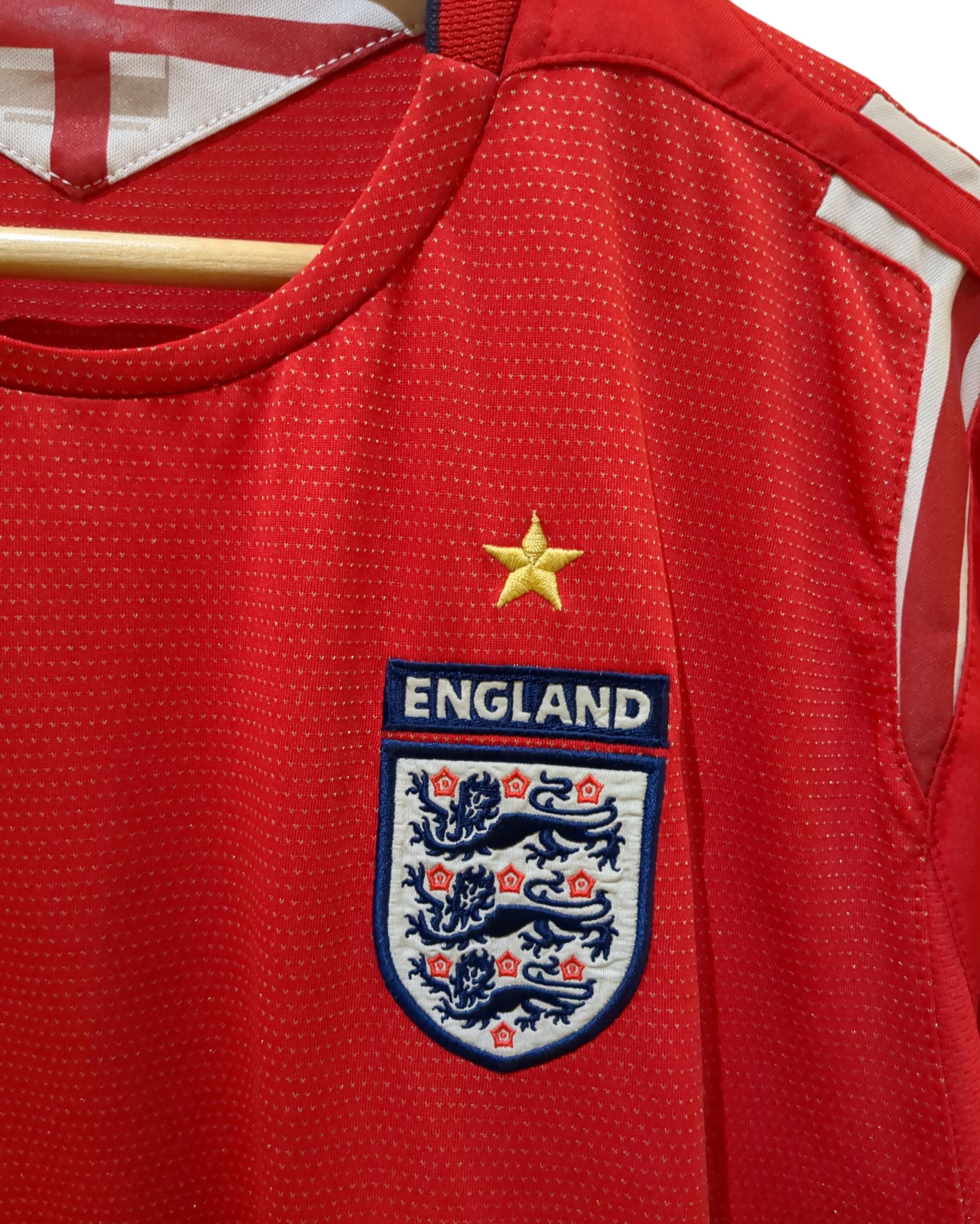 2004-06 Umbro England Away Shirt - (L)