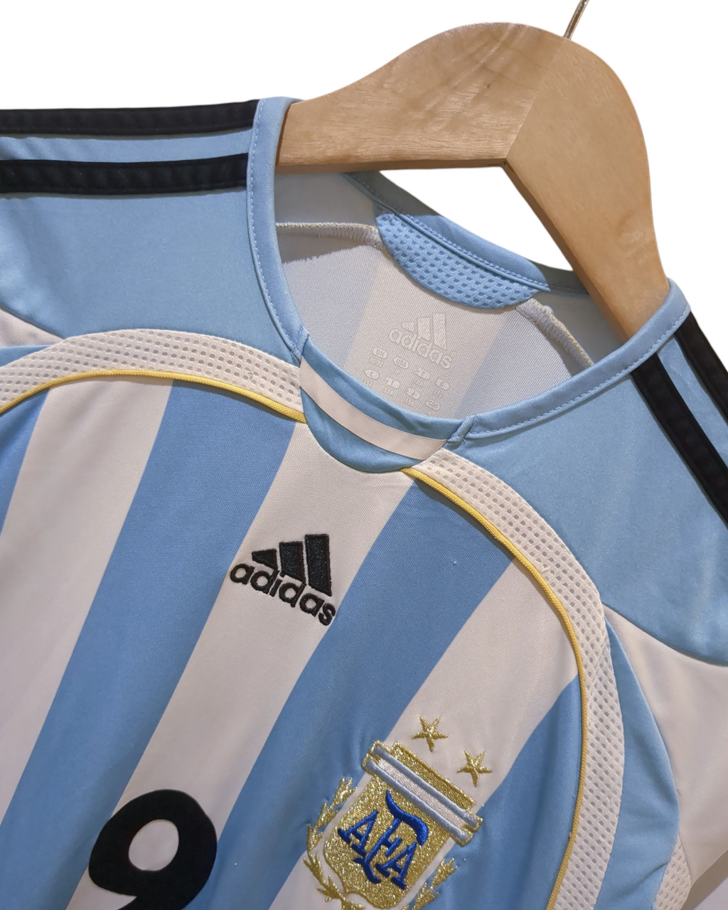 2005-07 Adidas Argentina Home Shirt #9 Crespo - (S)
