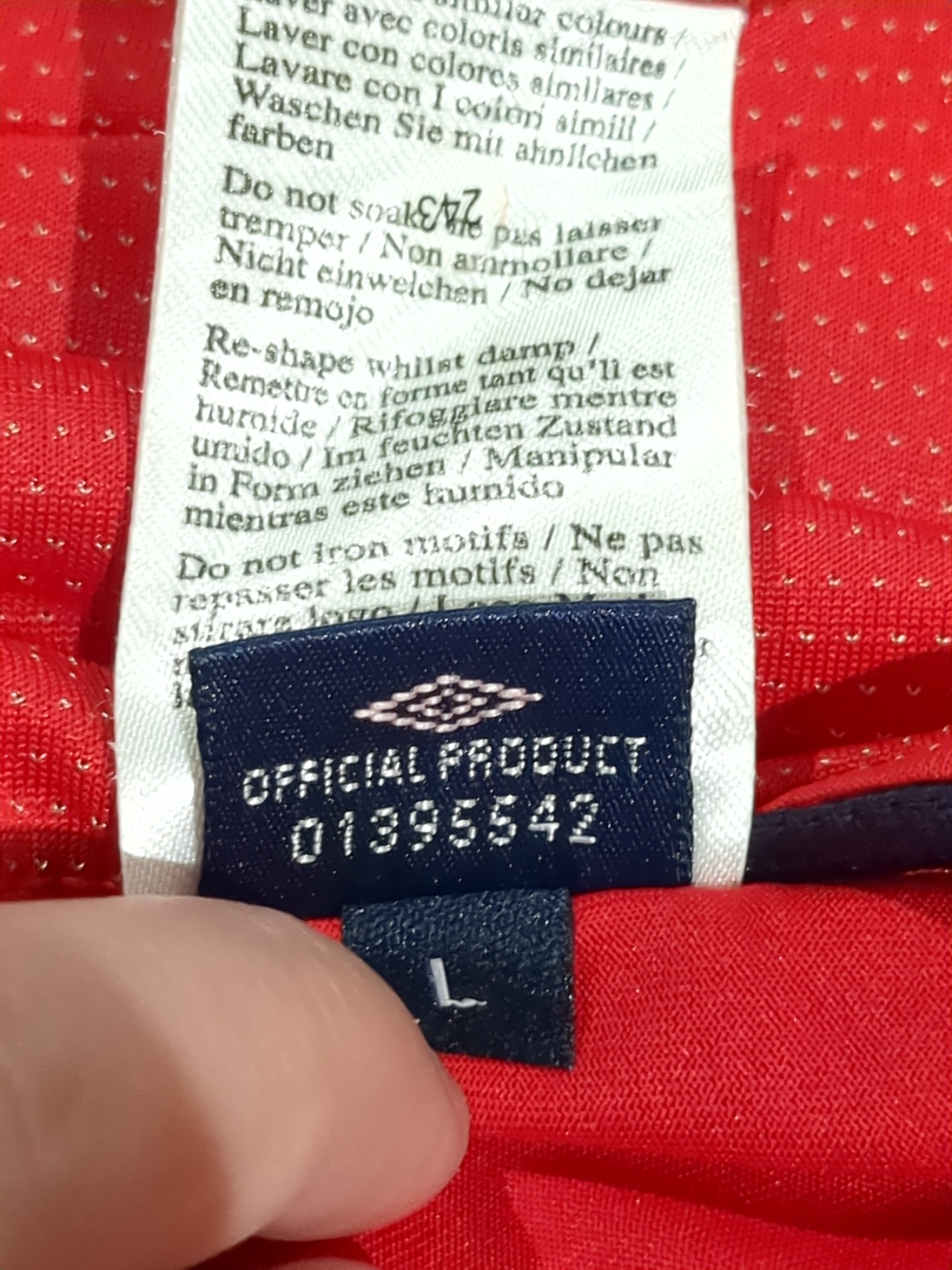 2004-06 Umbro England Away Shirt - (L)