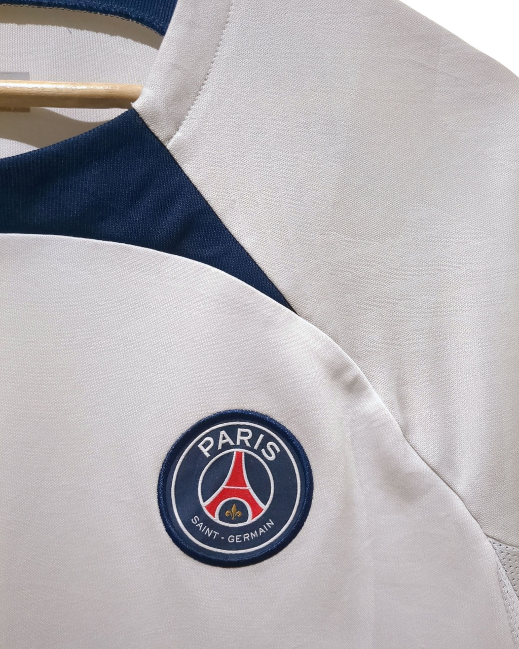 2022-23 Nike PSG Training Shirt - (M)