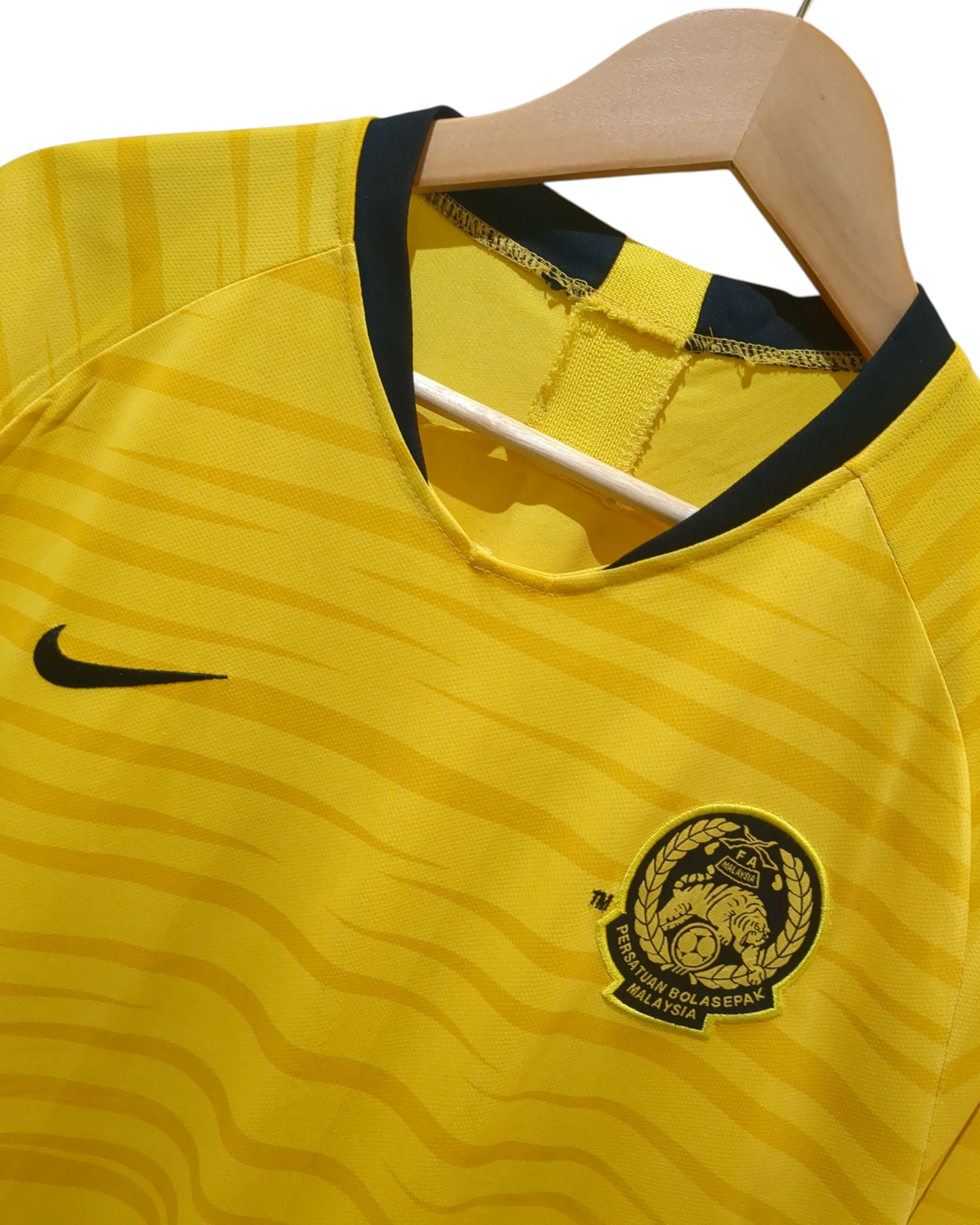 2018-19 Nike Malaysia Home Shirt - (L)