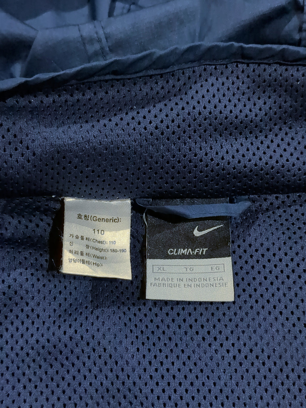 2004-05 Nike Juventus Hooded Rain Jacket - (XL)