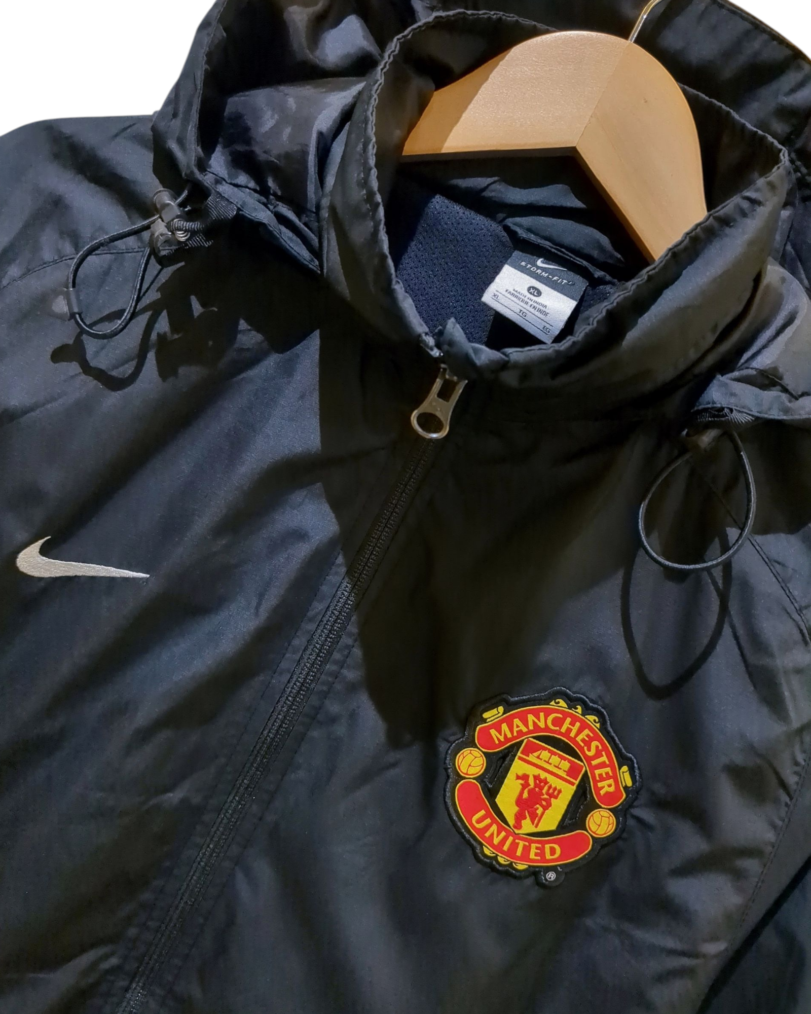 2011-12 Nike Manchester United Hooded Rain Jacket - (XL)