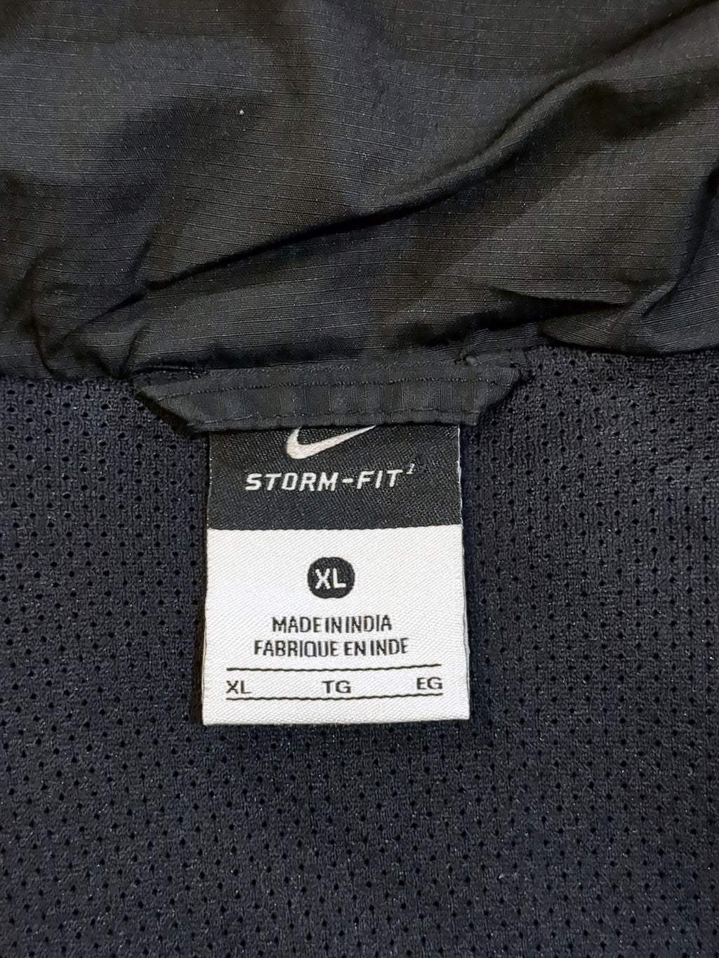 2011-12 Nike Manchester United Hooded Rain Jacket - (XL)