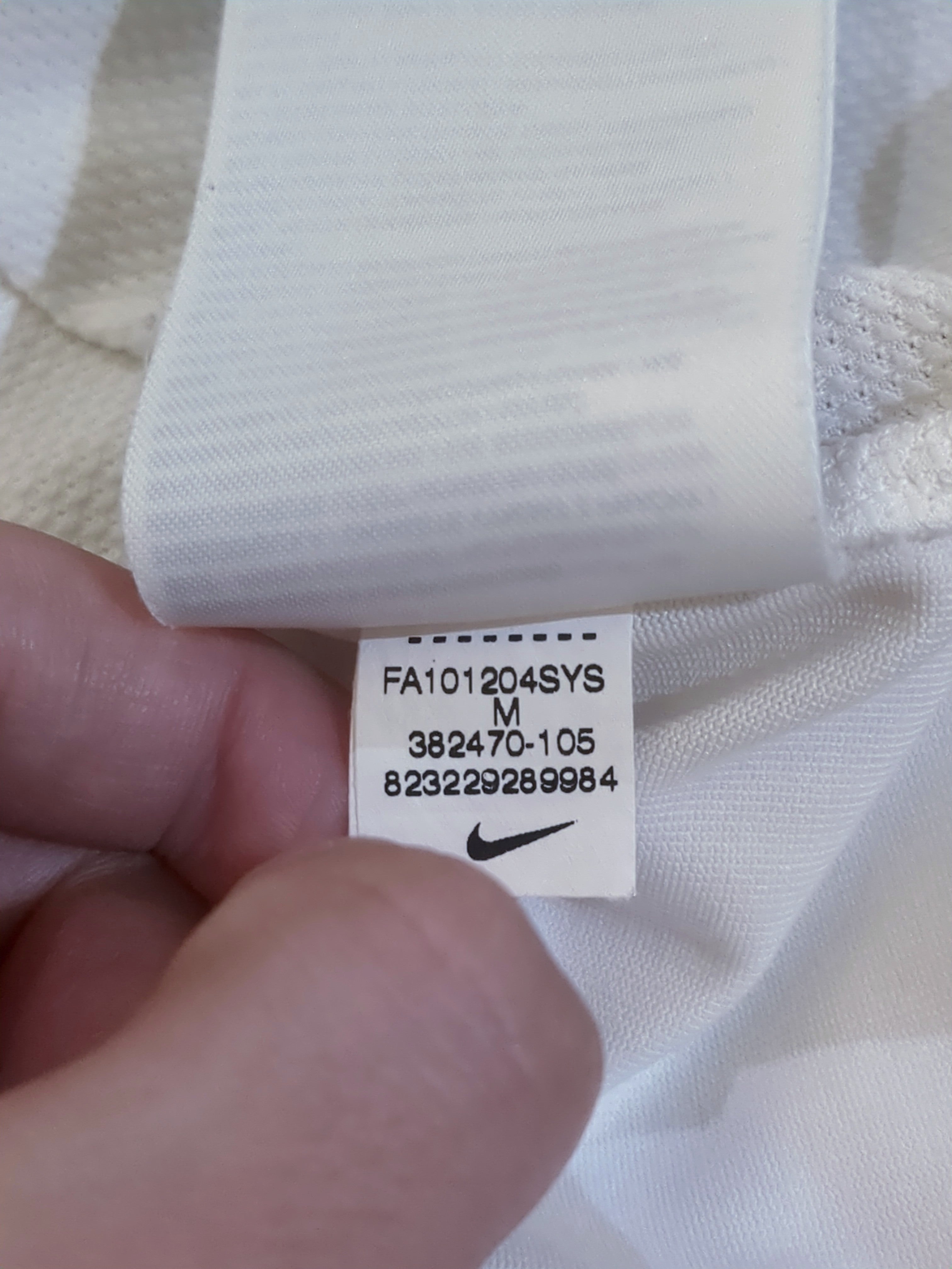 2010-12 Nike Manchester United Away Shirt - (M)