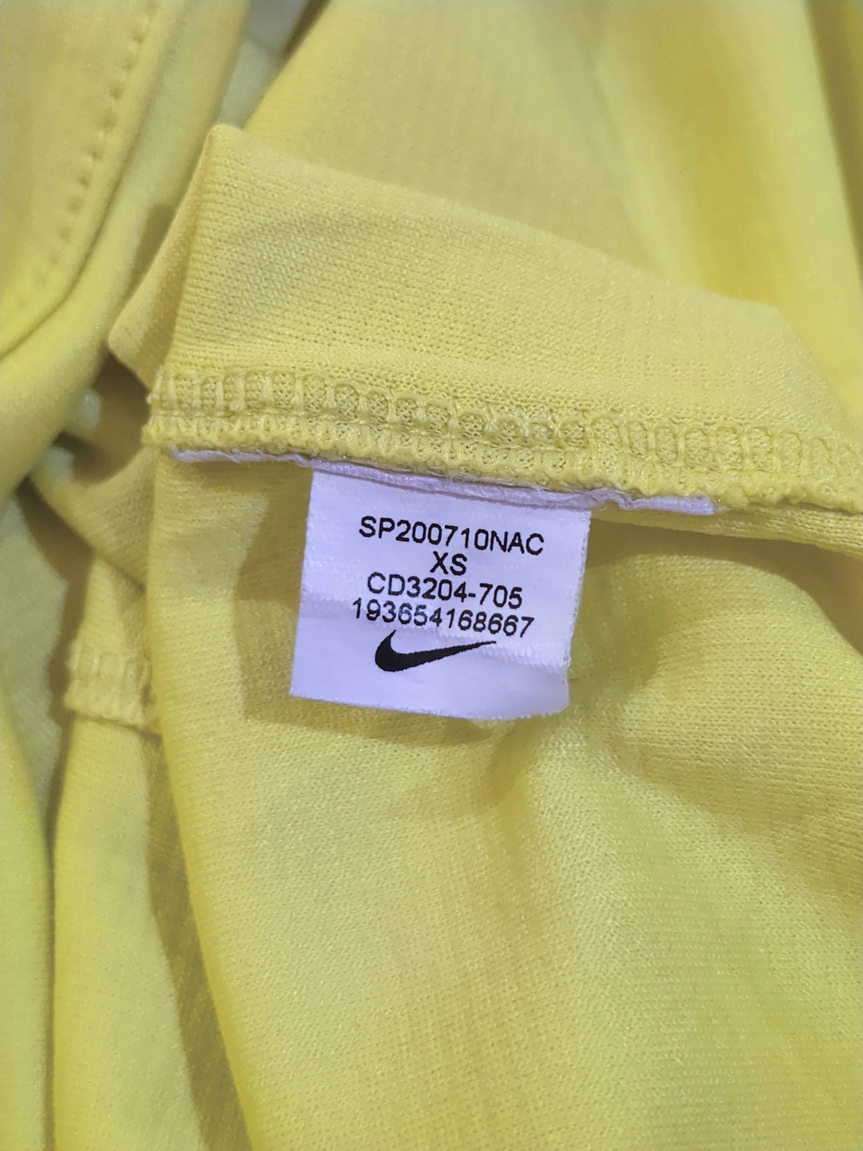 2019-20 Nike Barcelona Training Shirt - (S)