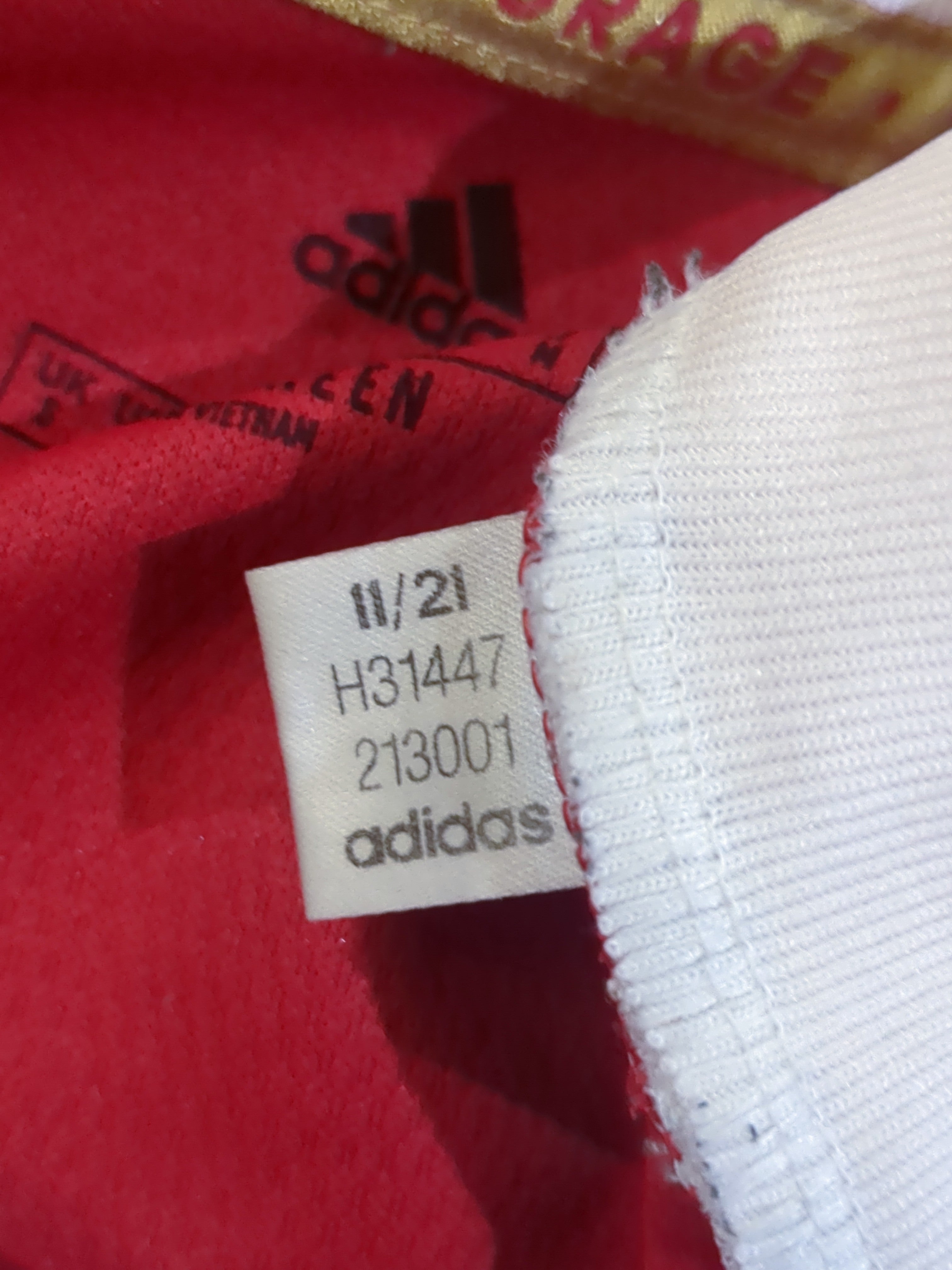 2021-22 Adidas Manchester United Home Shirt - (S)