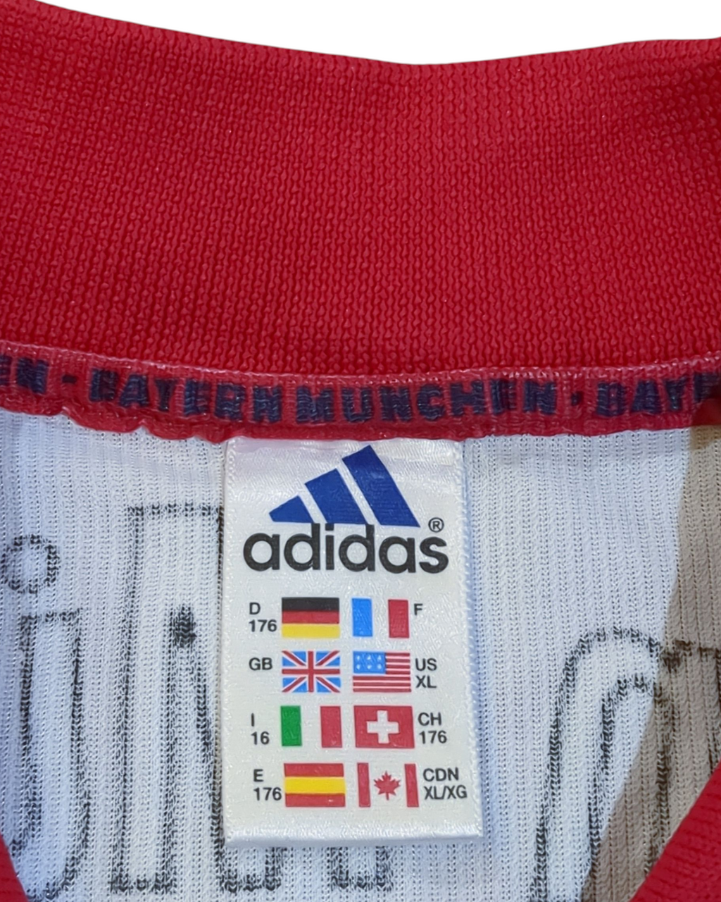 1998-00 Bayern Munich Adidas Away Shirt - (XL.Boys)