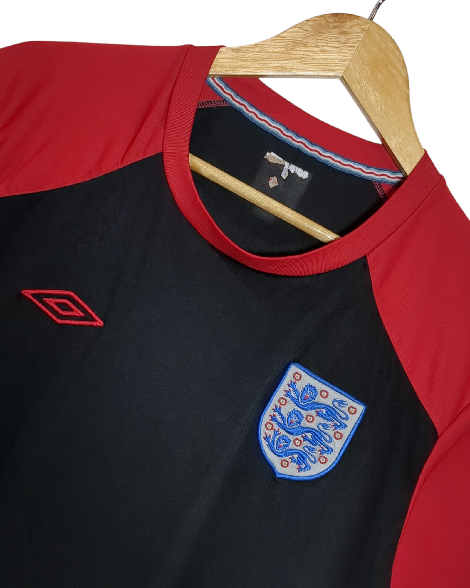 2010-11 England Umbro Training Shirt - (L)