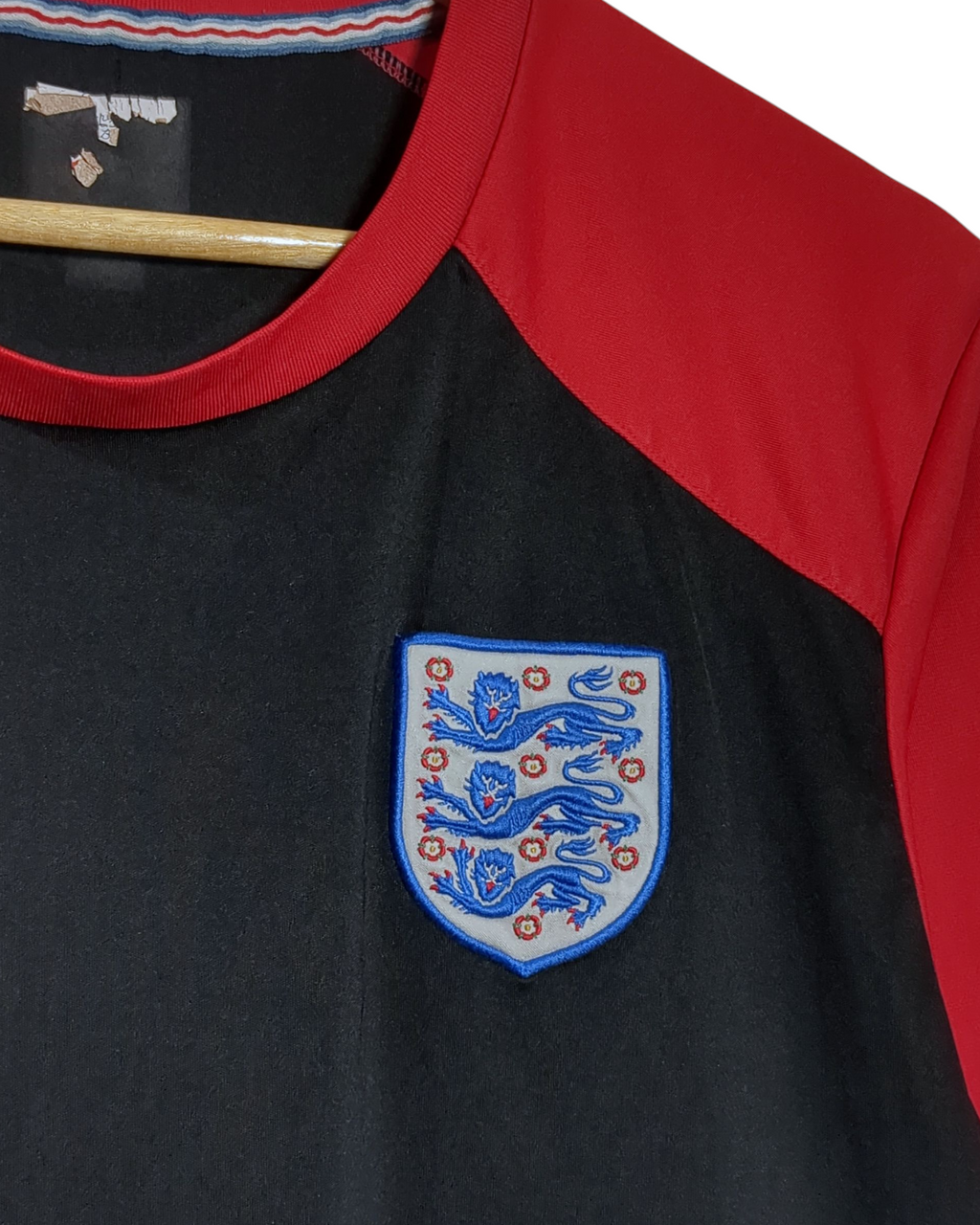 2010-11 England Umbro Training Shirt - (L)