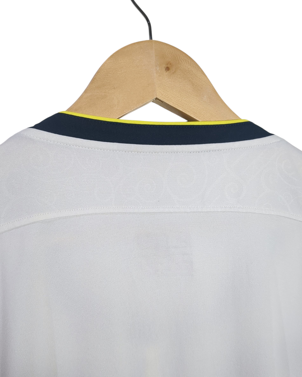 2014-15 Tottenham Under Armour Home Shirt - (XL)