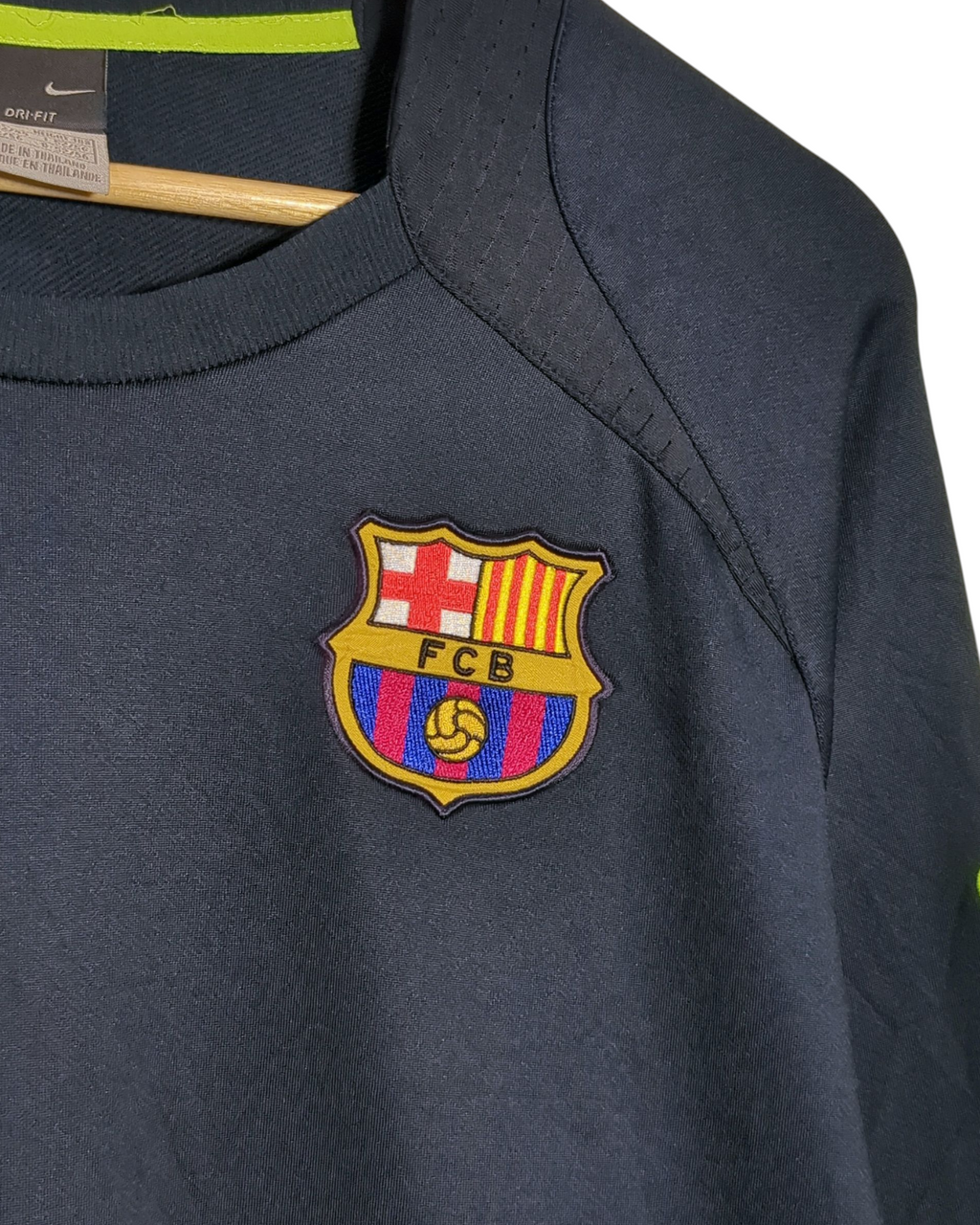 2005-06 Barcelona Nike Sweat Top - (L)