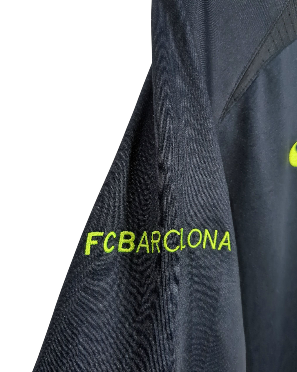 2005-06 Barcelona Nike Sweat Top - (L)
