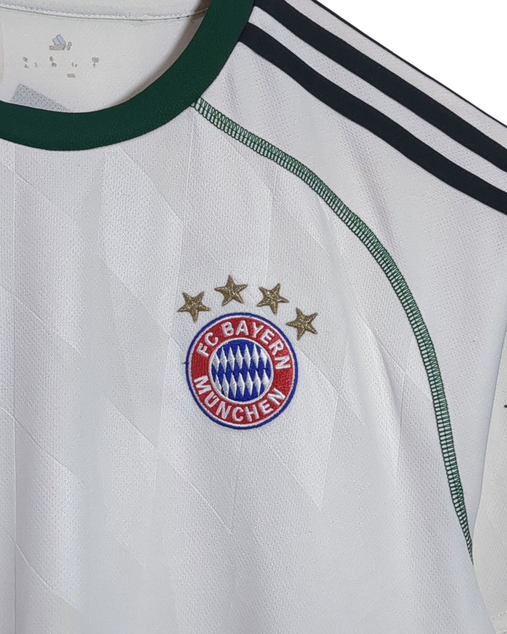 2013-14 Bayern Munich Adidas Formotion Training Shirt - (XL.Boys)